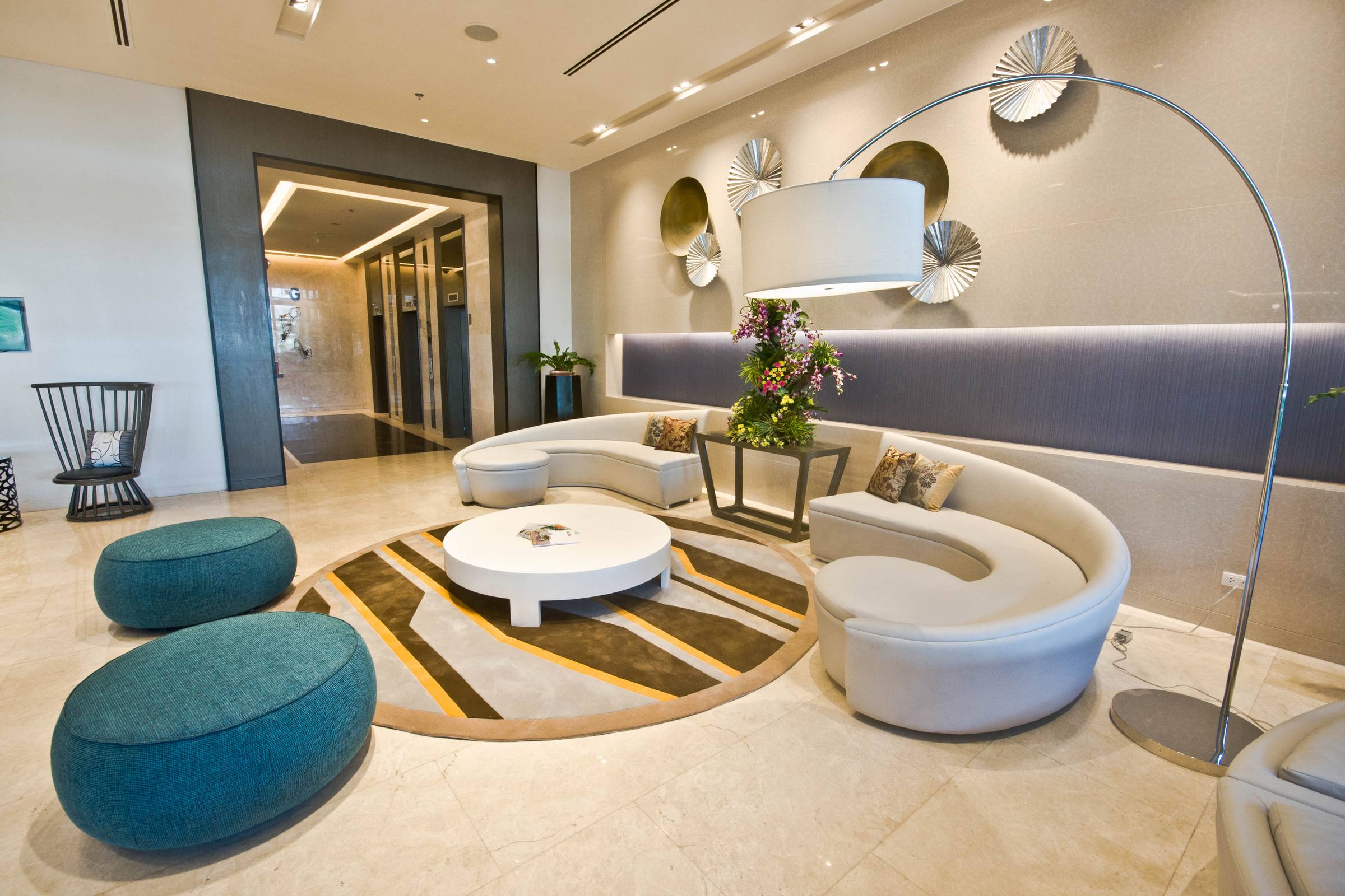Savoy Hotel Manila by null