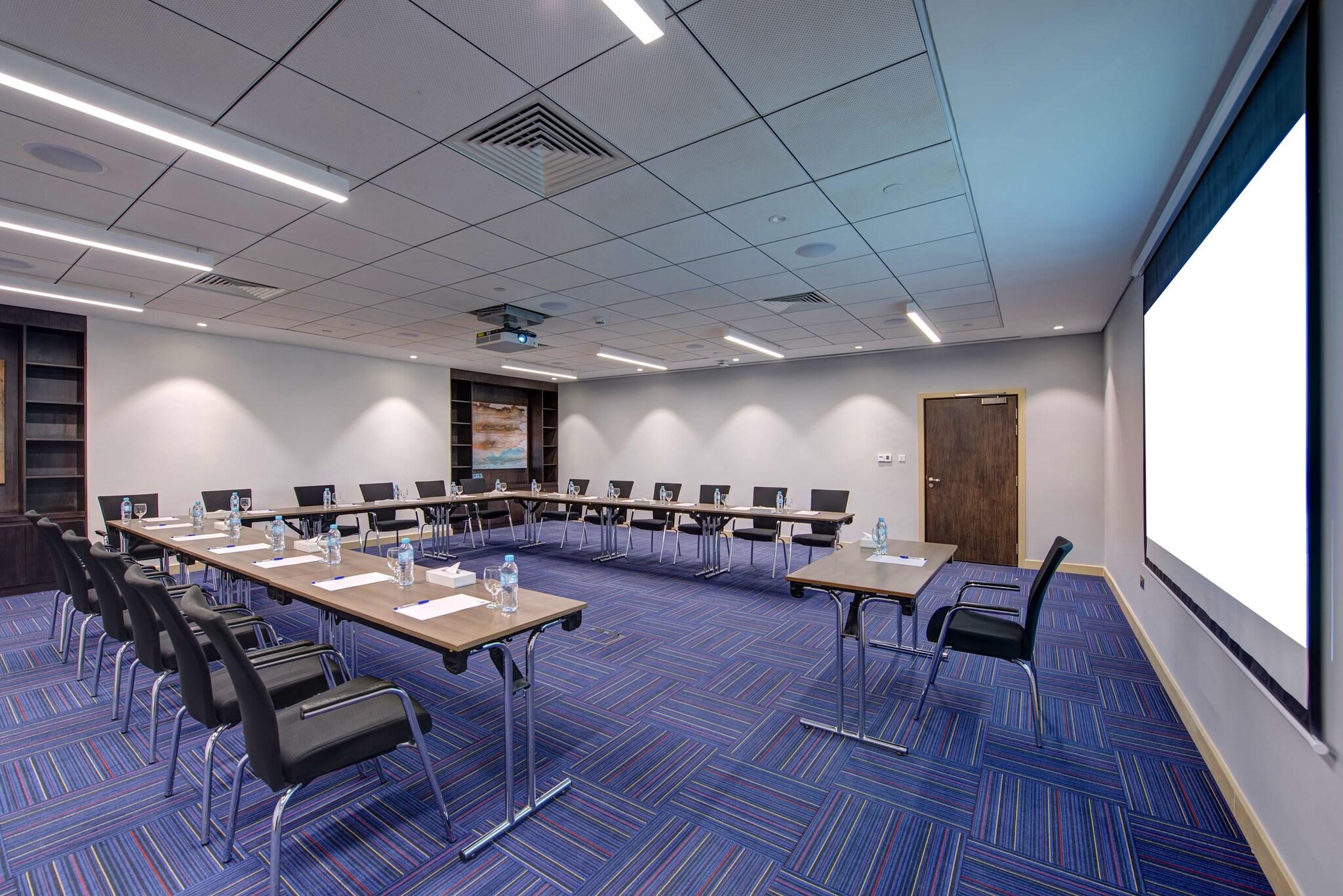 Premier Inn Dubai Ibn Battuta Mall - photo