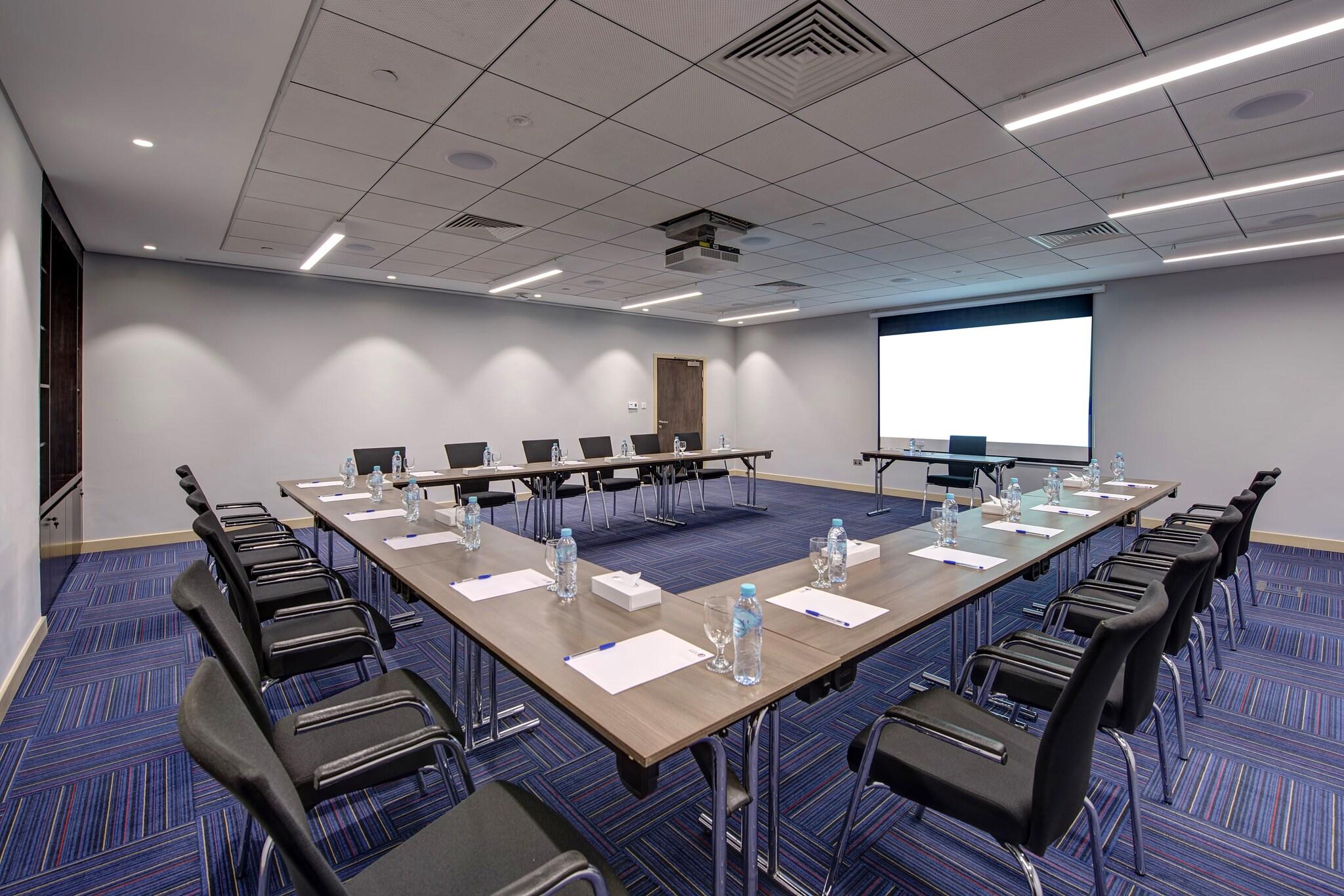 Premier Inn Dubai Ibn Battuta Mall - photo