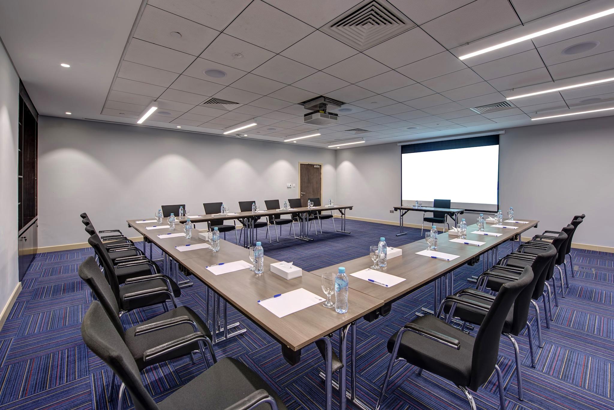 Premier Inn Dubai Ibn Battuta Mall - photo