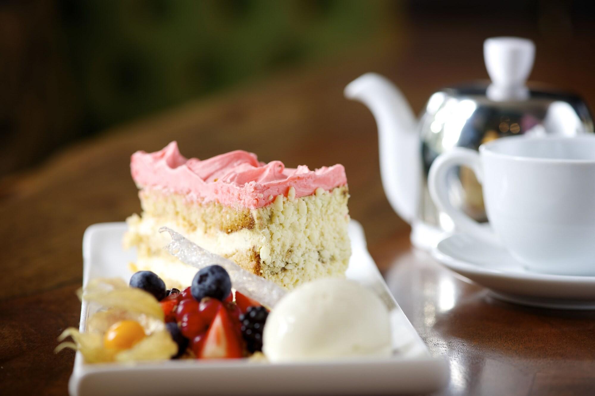 The Lodge Hotel Putney by null