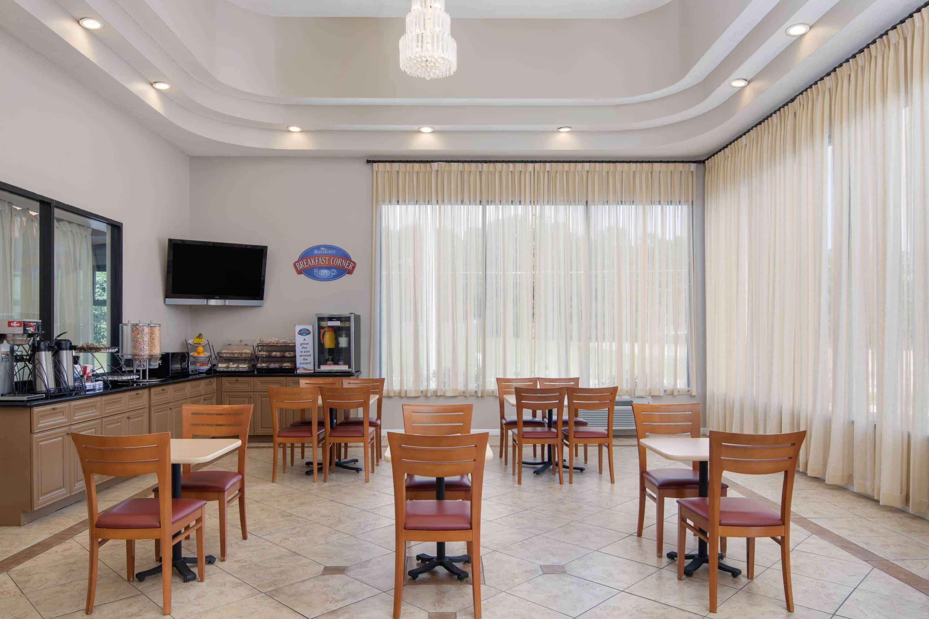 Baymont Inn & Suites Douglasville Atlanta