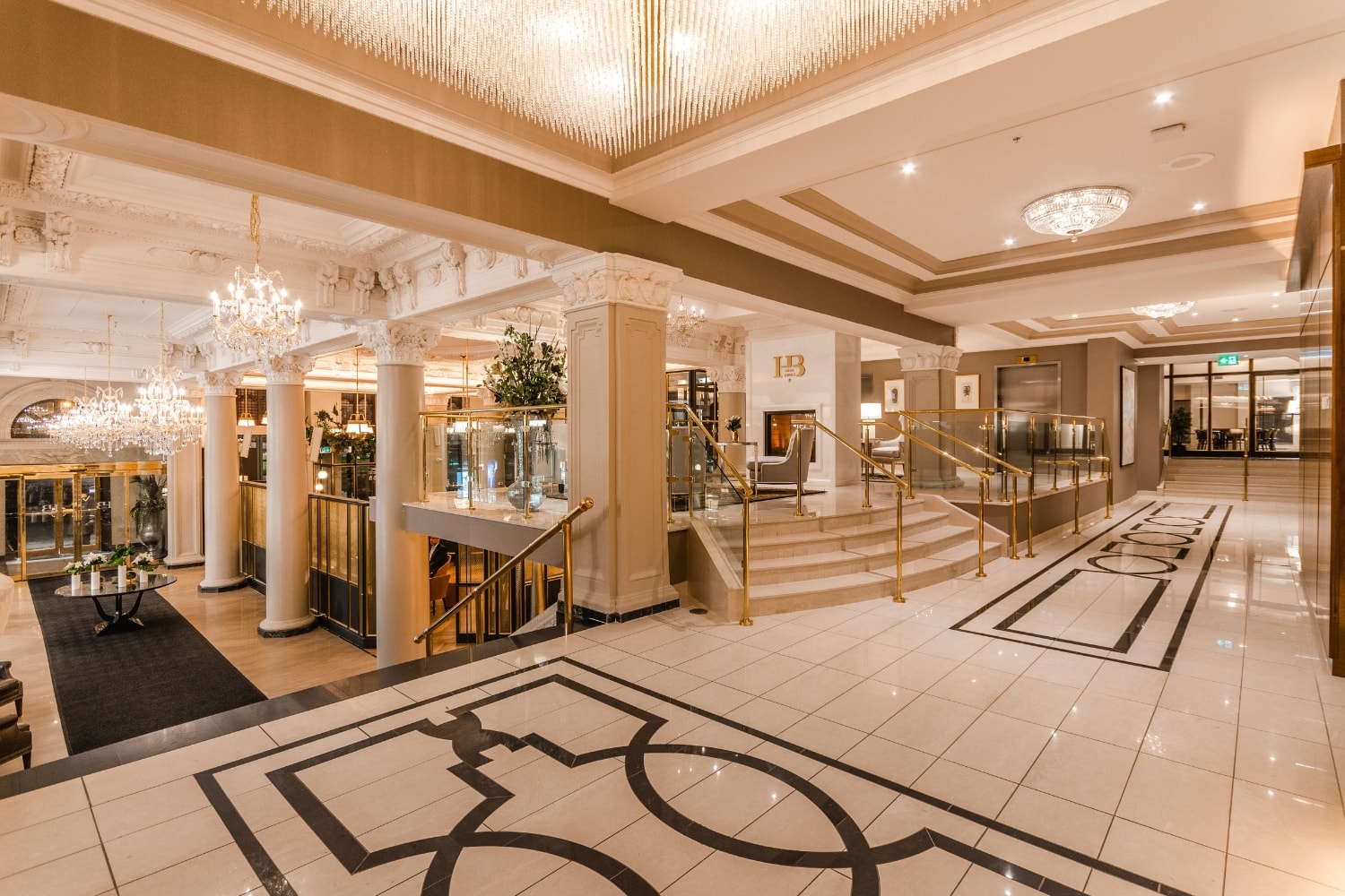 Hotel Birks Montreal by null