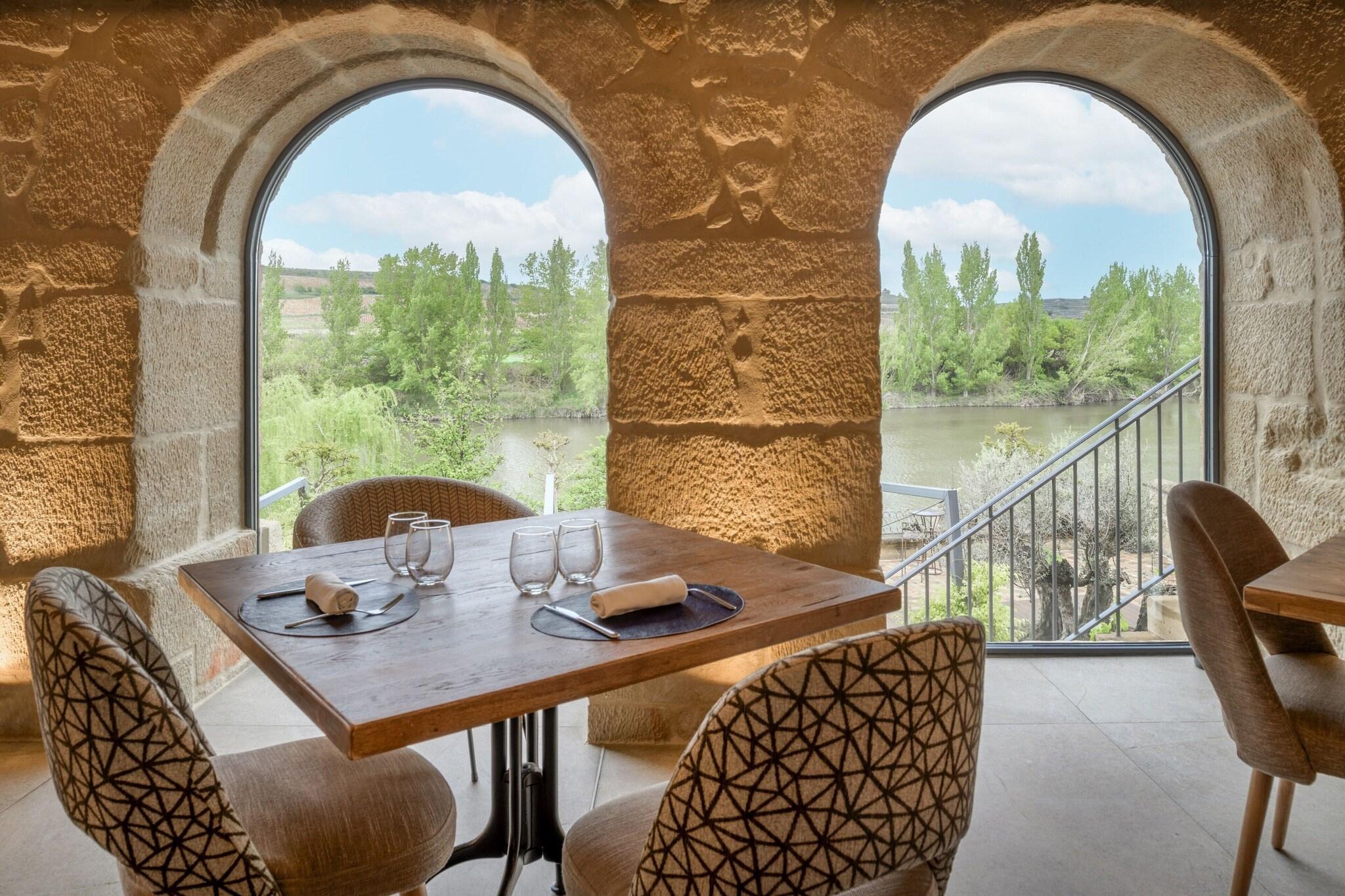 Palacio Tondon, La Rioja Brinas by null