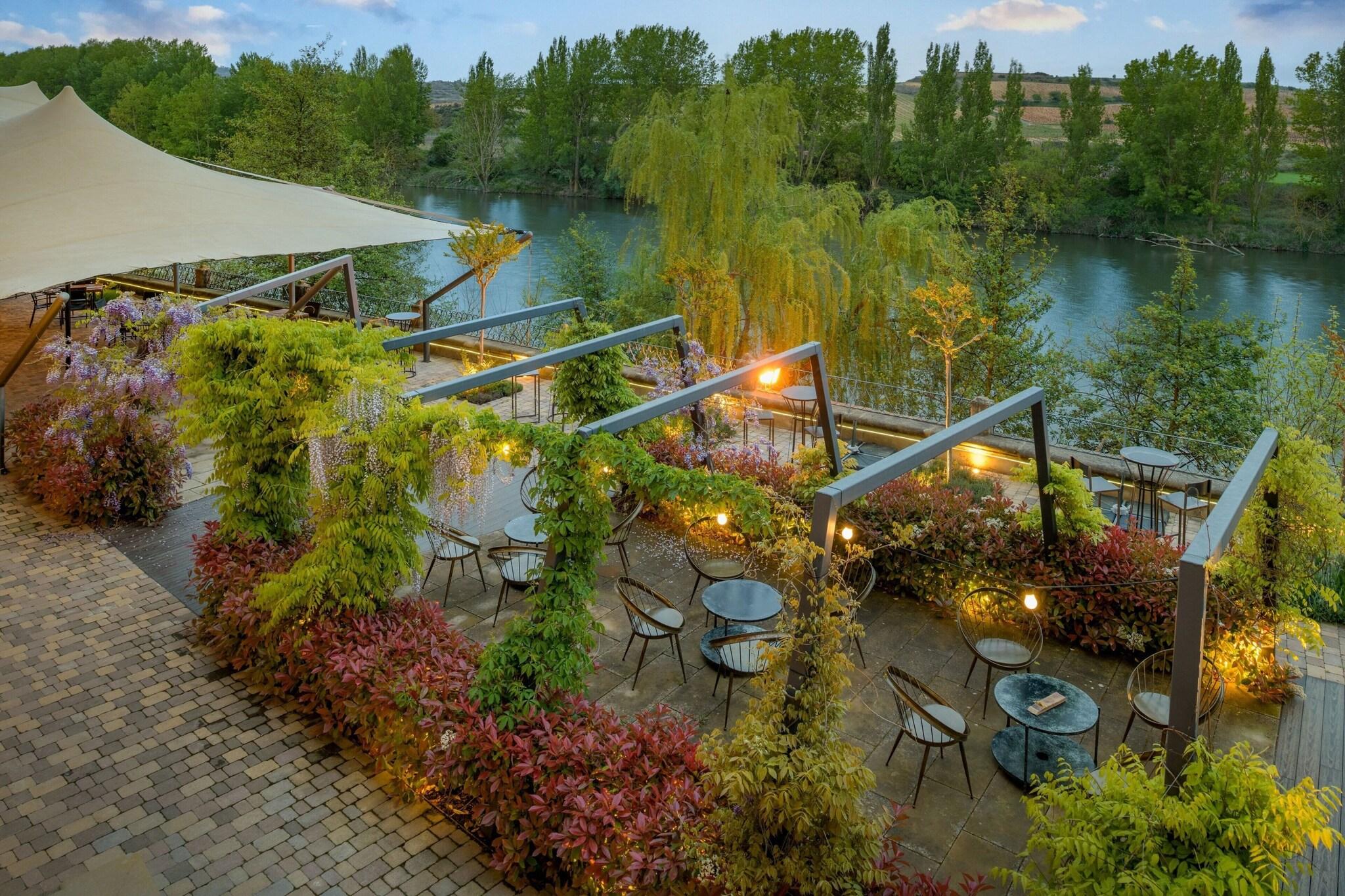 Palacio Tondon, La Rioja Brinas by null