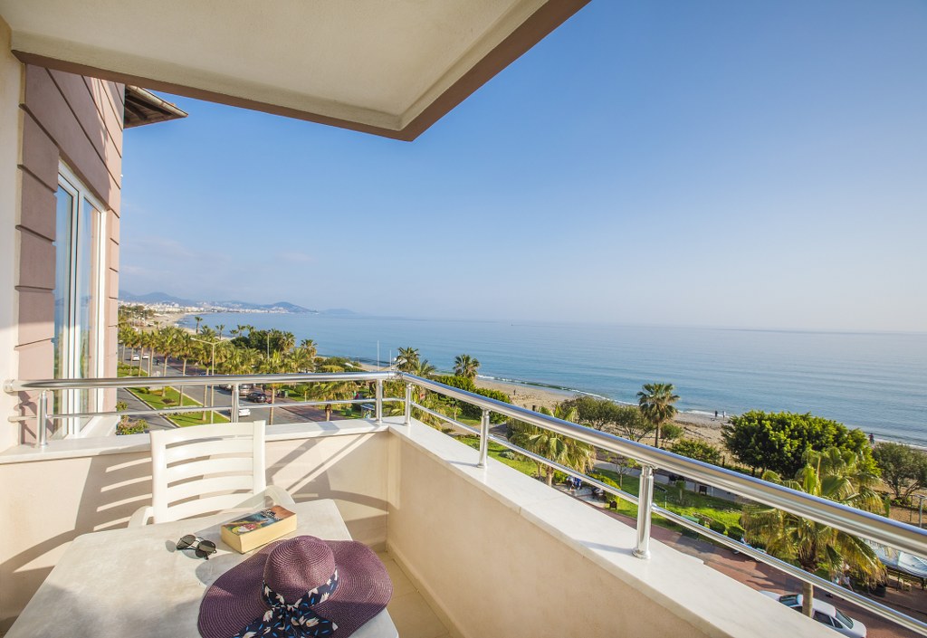 Hawaii Suit Beach Hotel - фото