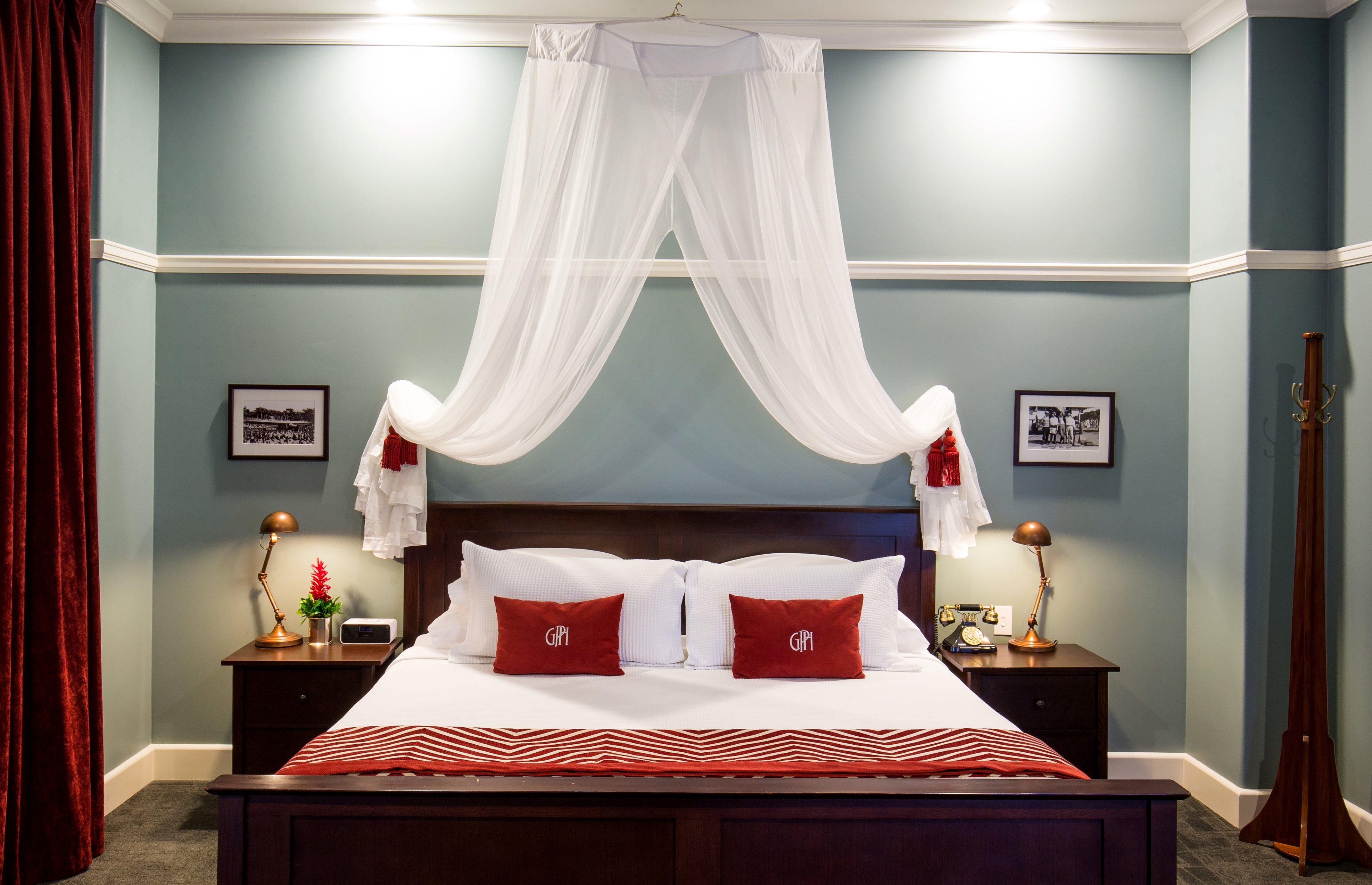 Grand Pacific Hotel by null