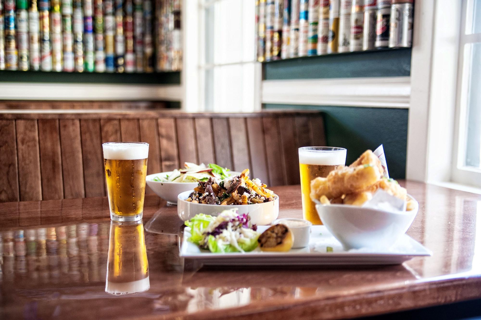 The Hotel Carmel by null