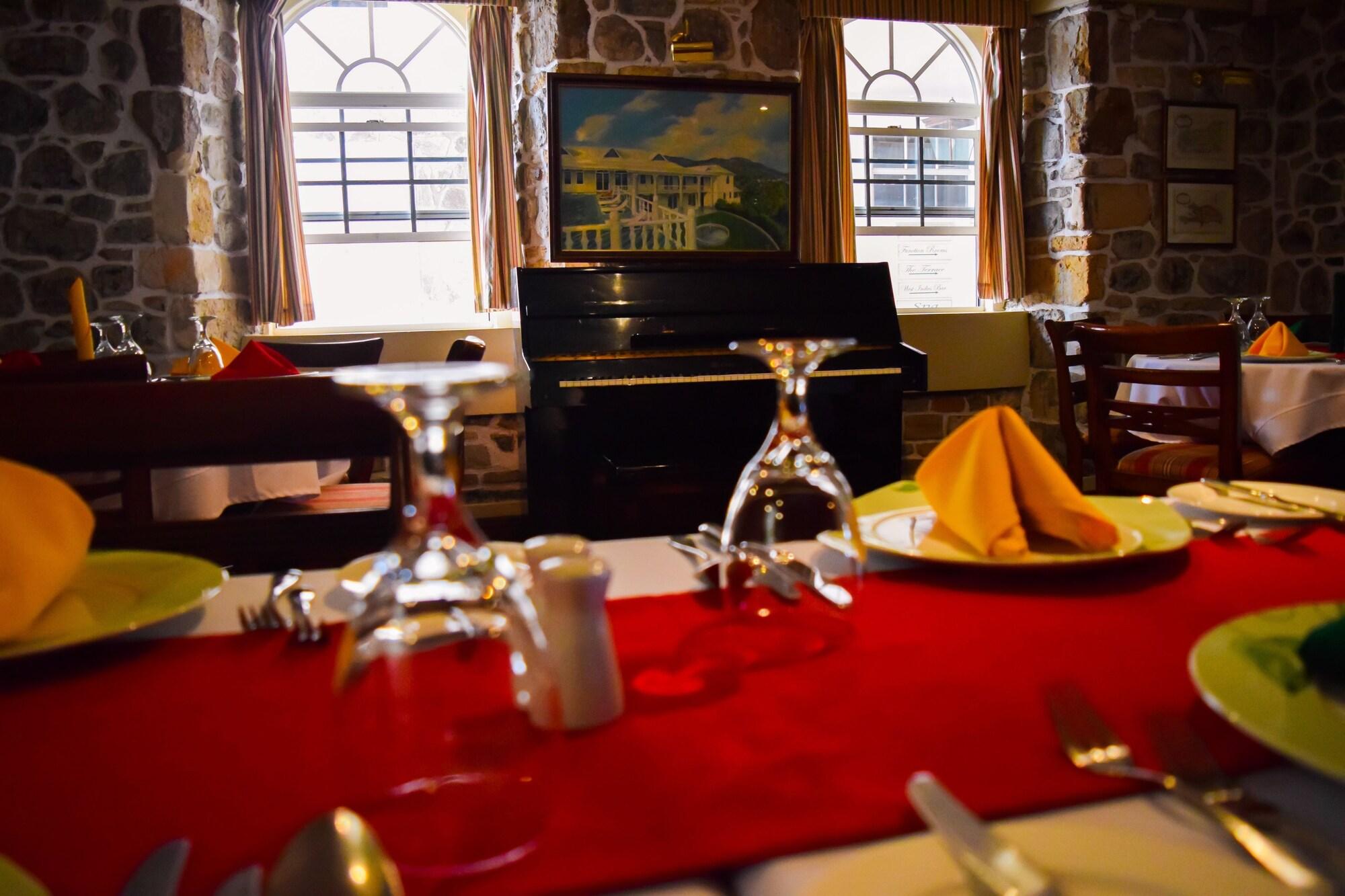 Grenadine House by null