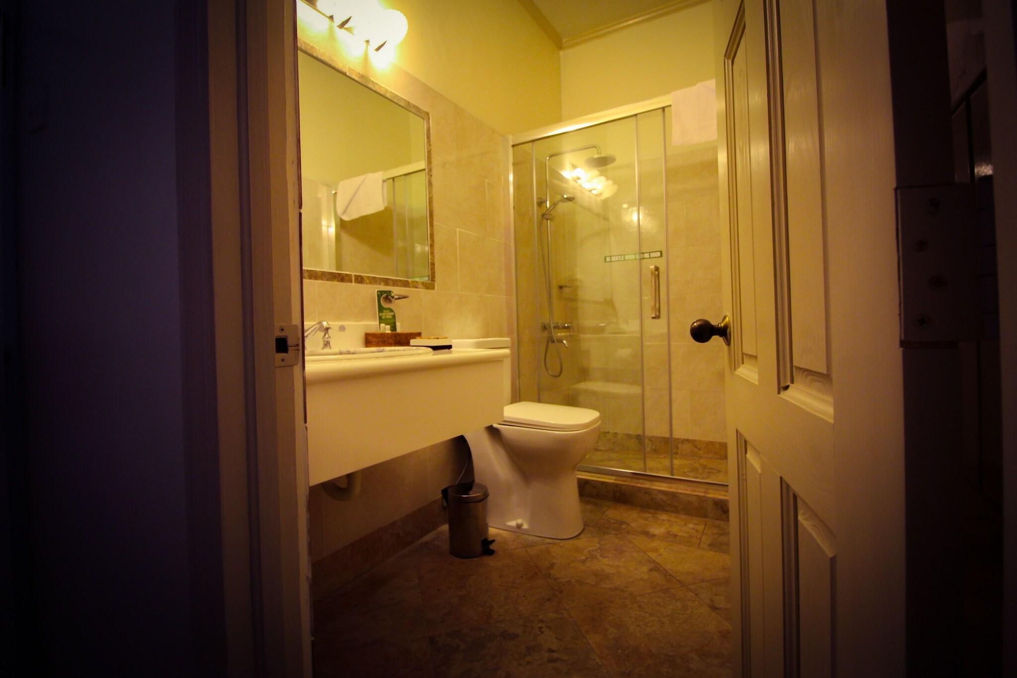 Grenadine House by null