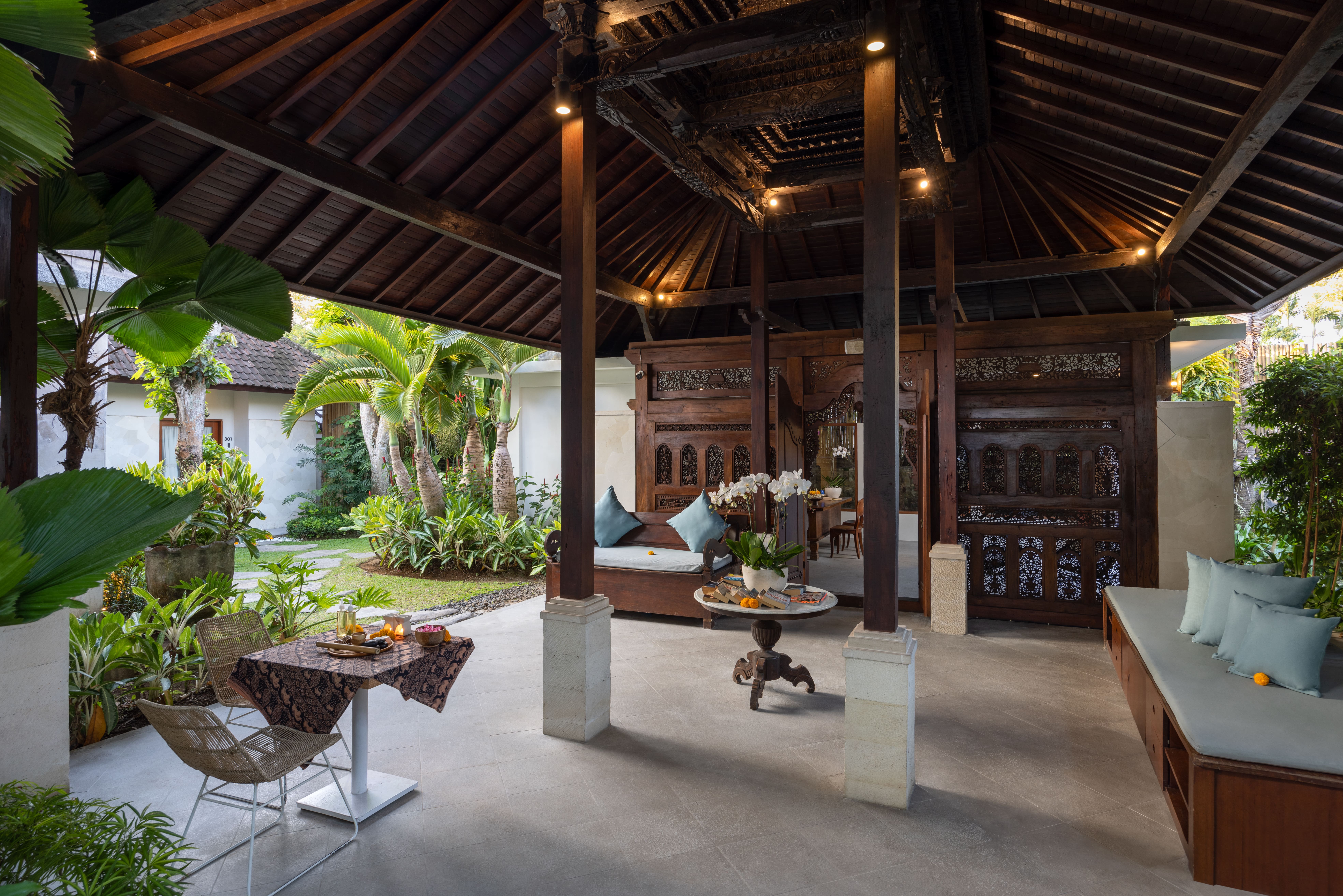 Tapa Tepi Kali by Pramana - photo