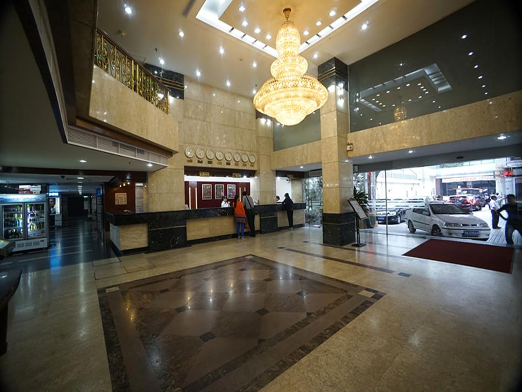 Five Rams City Hotel