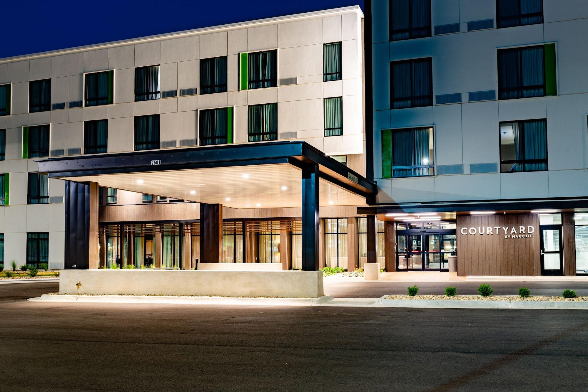 Courtyard by Marriott Omaha East/Council Bluffs, IA image