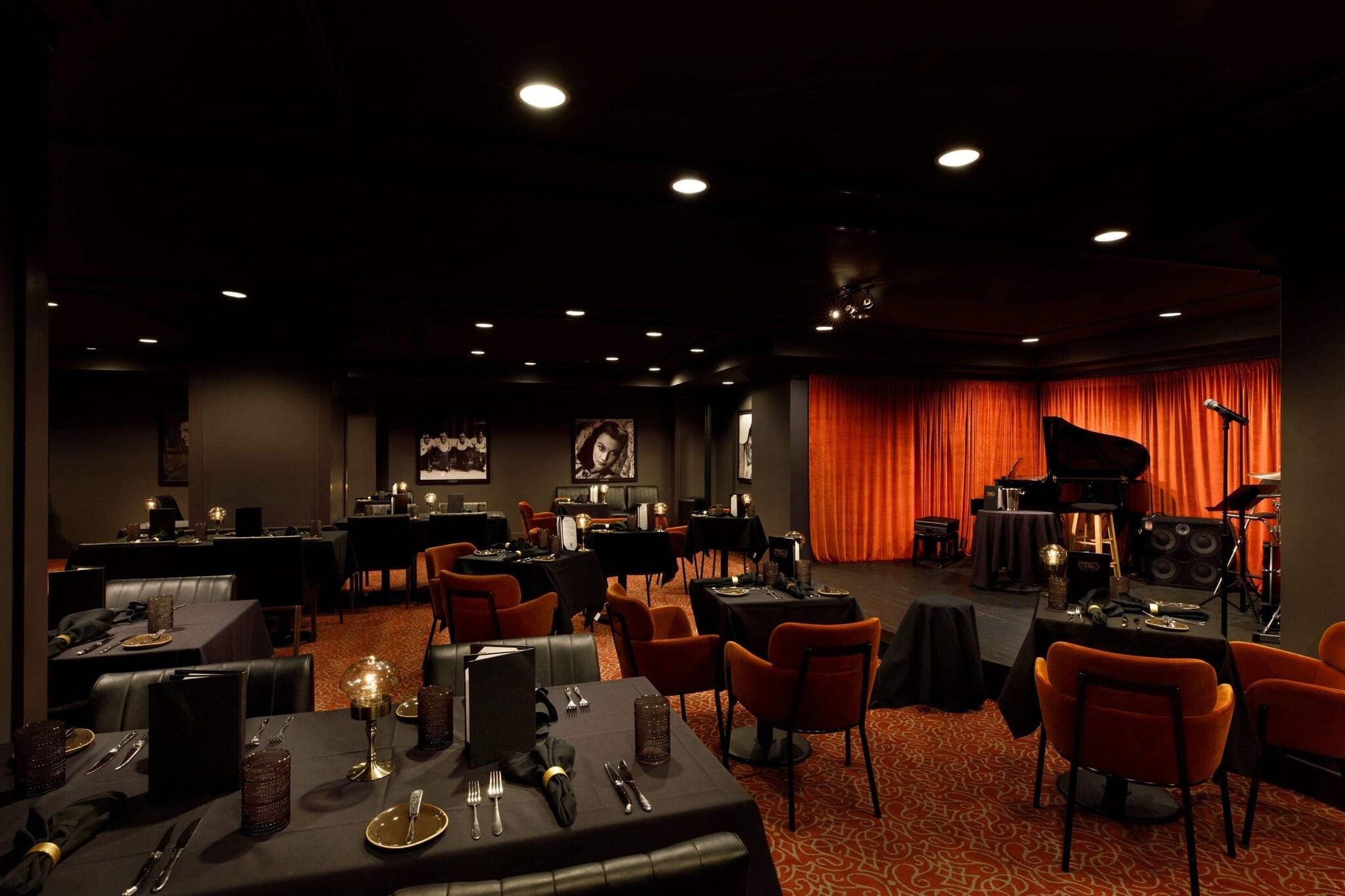 Ambassador Hotel Kansas City, Autograph Collection by null