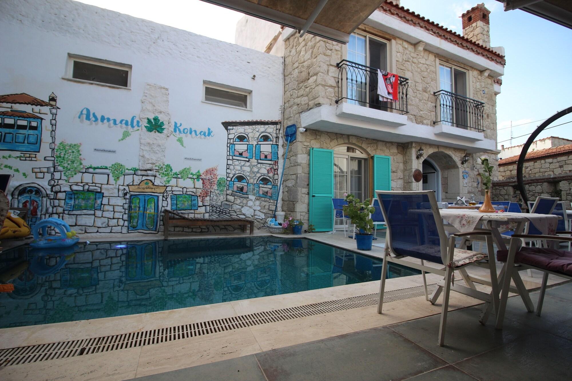 Alacati Asmali Konak Otel