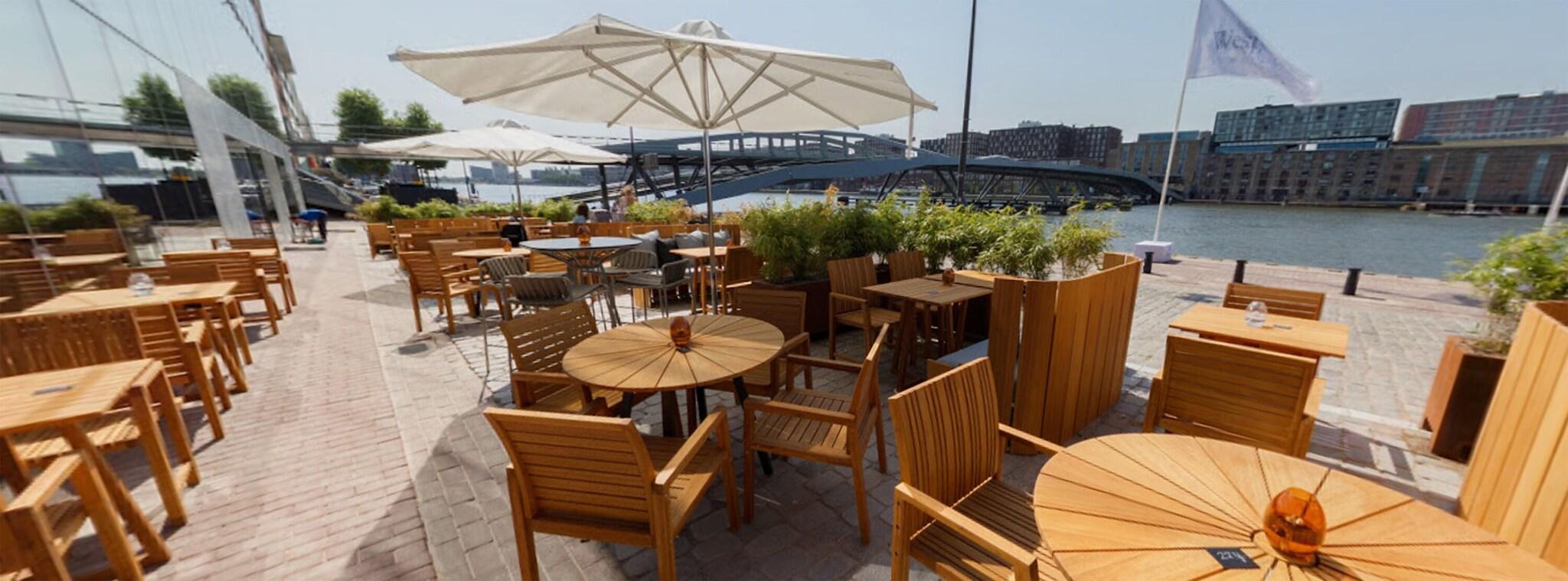 Hotel Jakarta by null