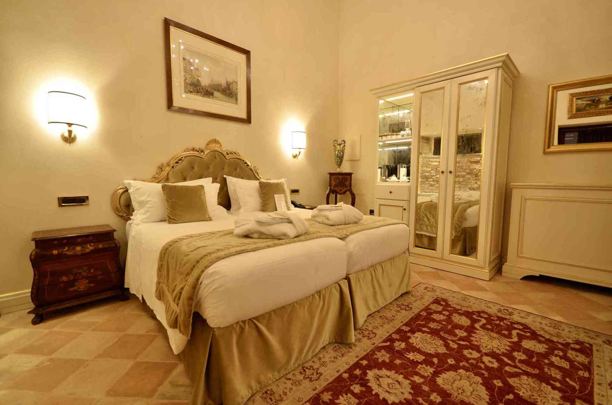 Hotel Nani Mocenigo Palace by null