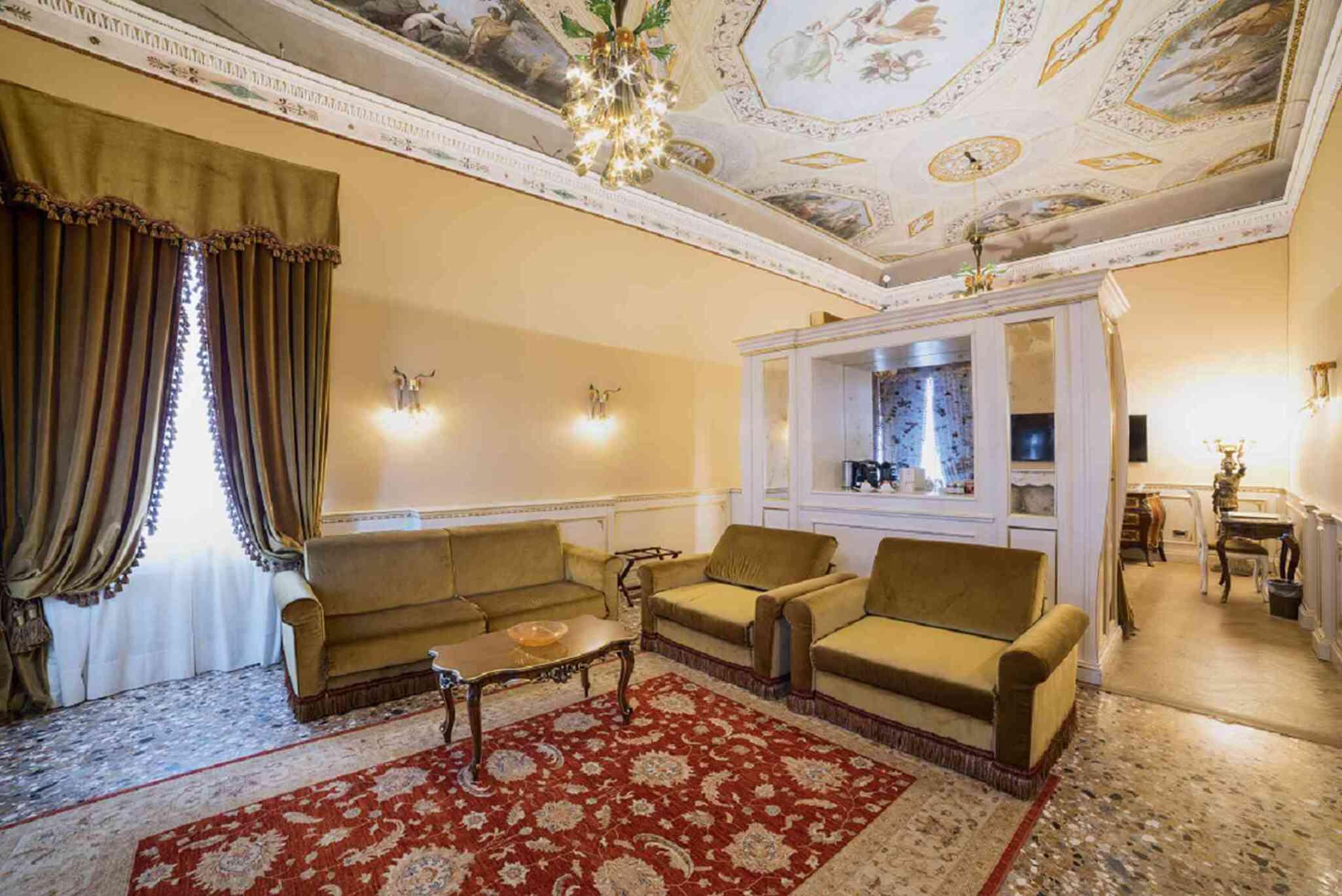 Hotel Nani Mocenigo Palace by null