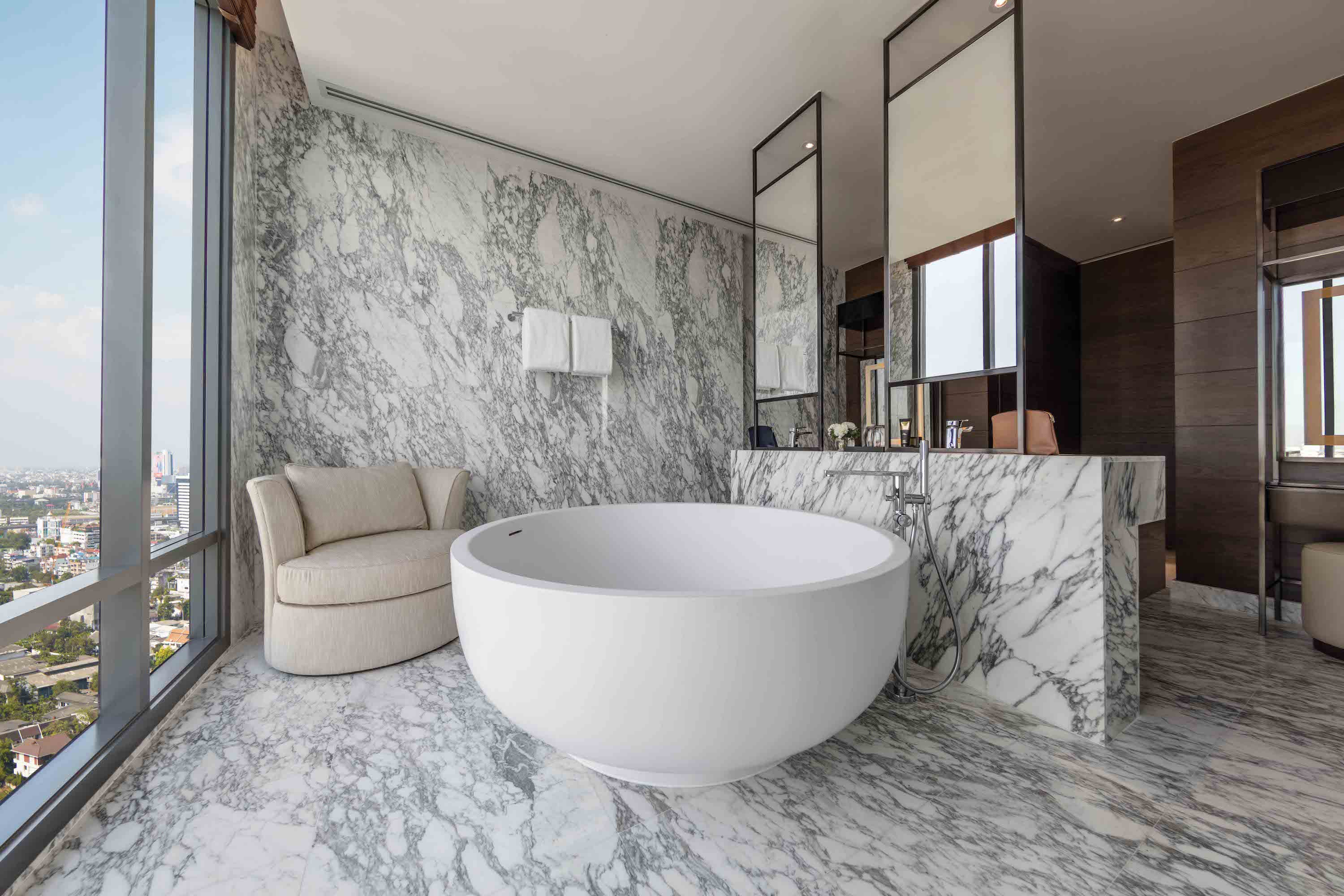 Suite, executive