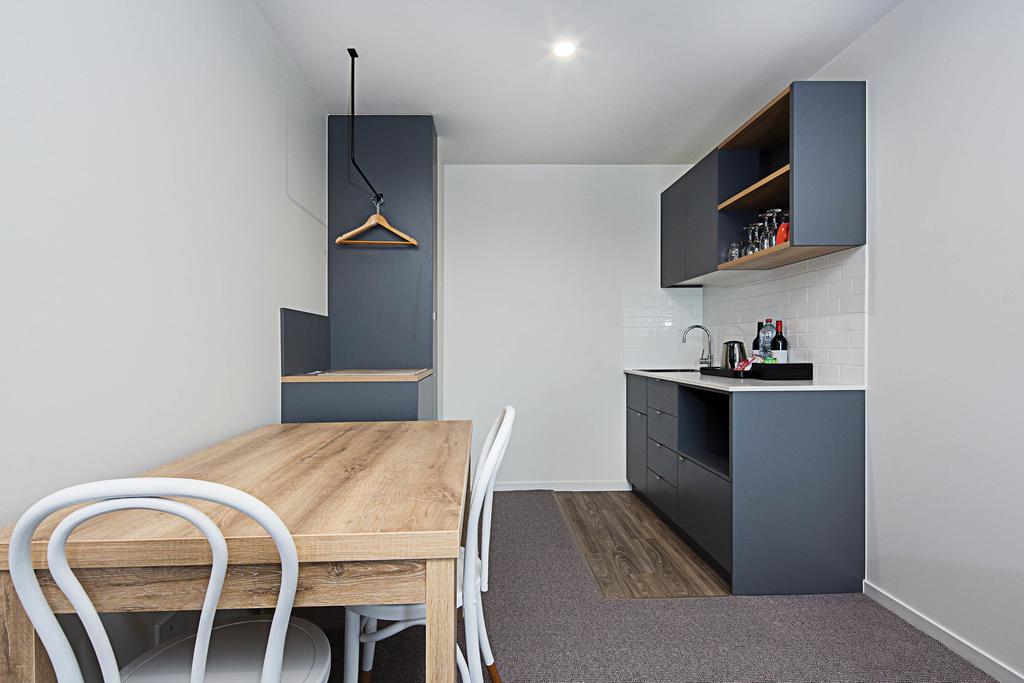 Mantra MacArthur Canberra by null