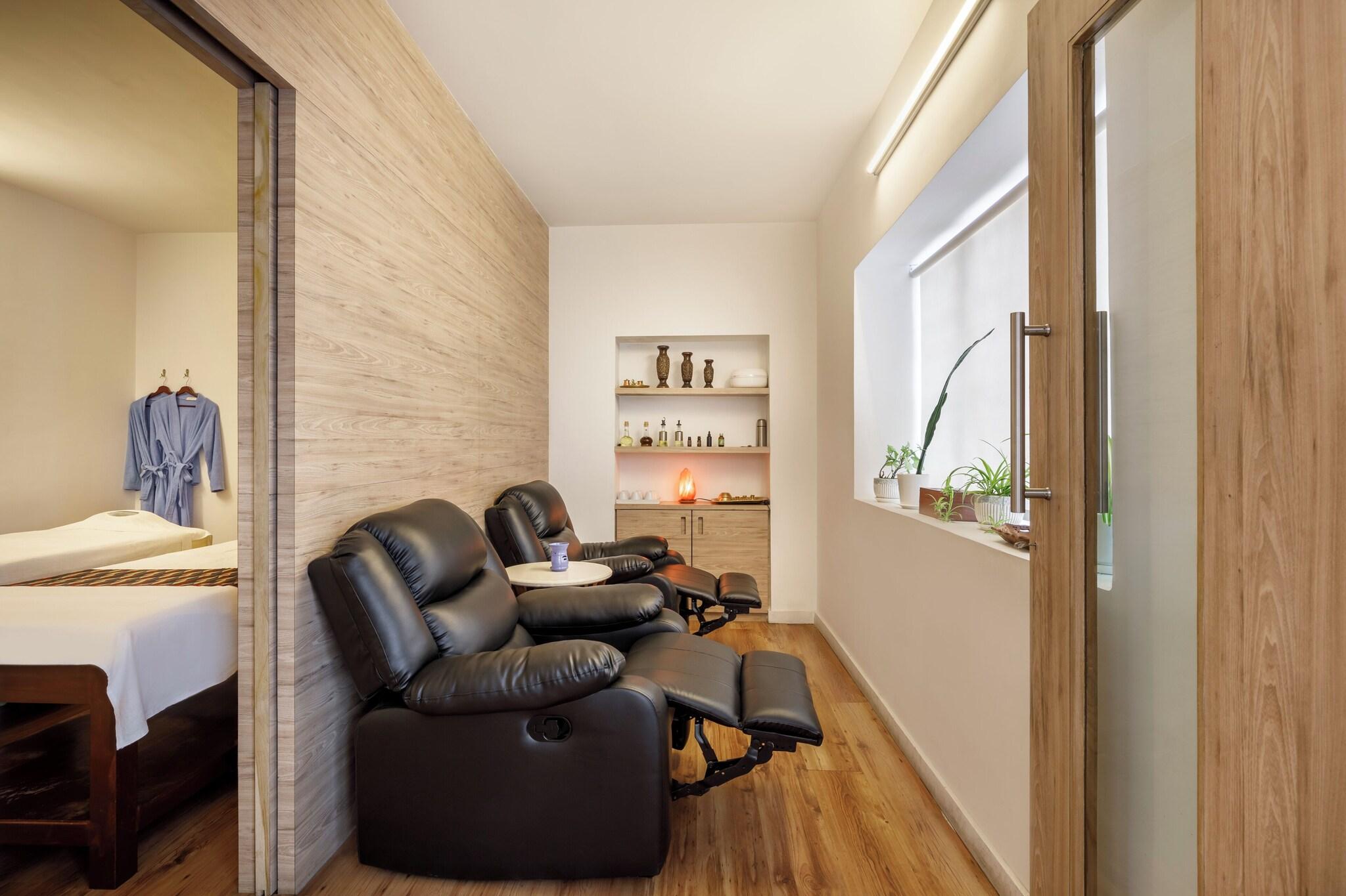 Hotel Ambassador By Ace Hotels