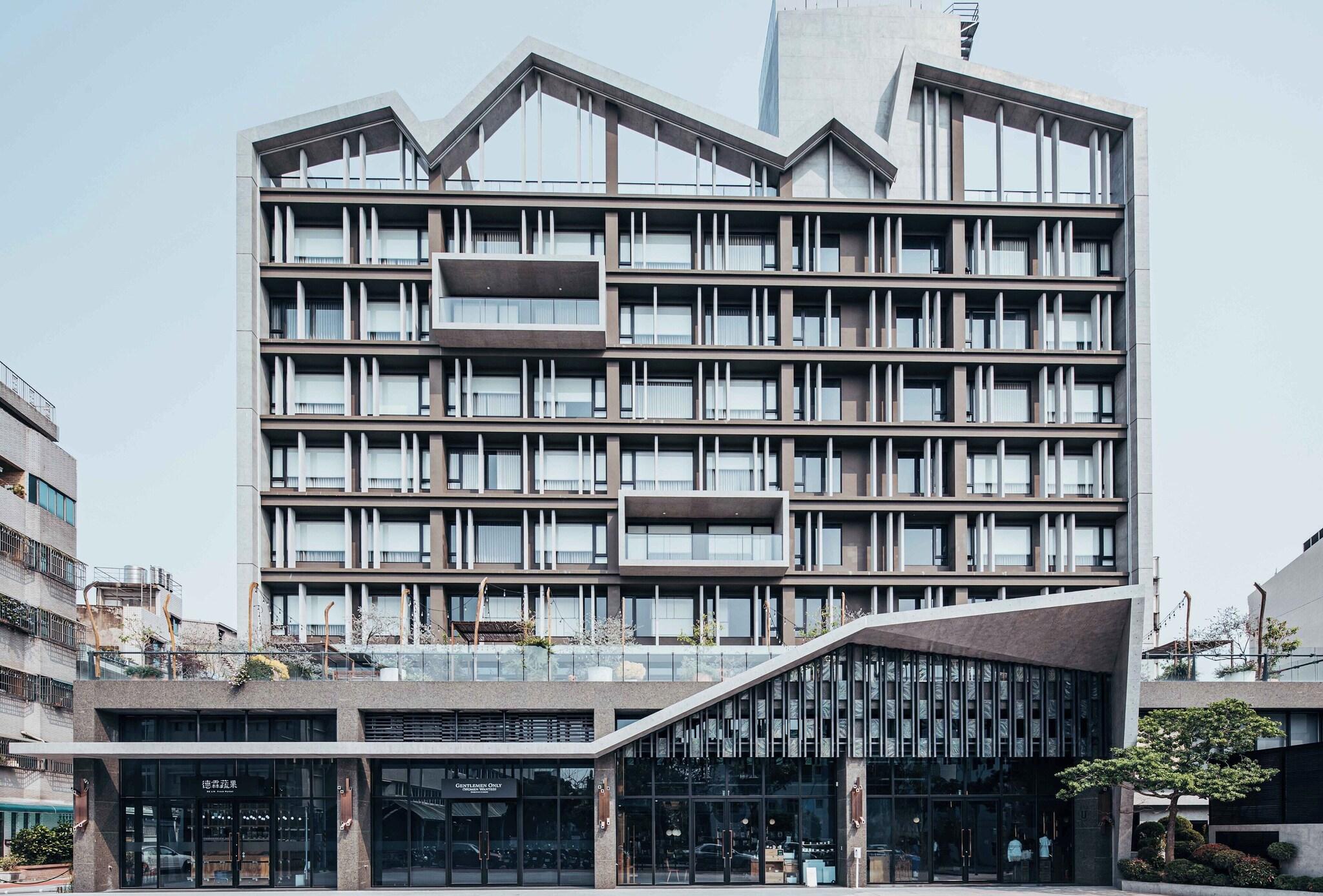 U.I.J Hotel & Hostel - 友愛街旅館 by null