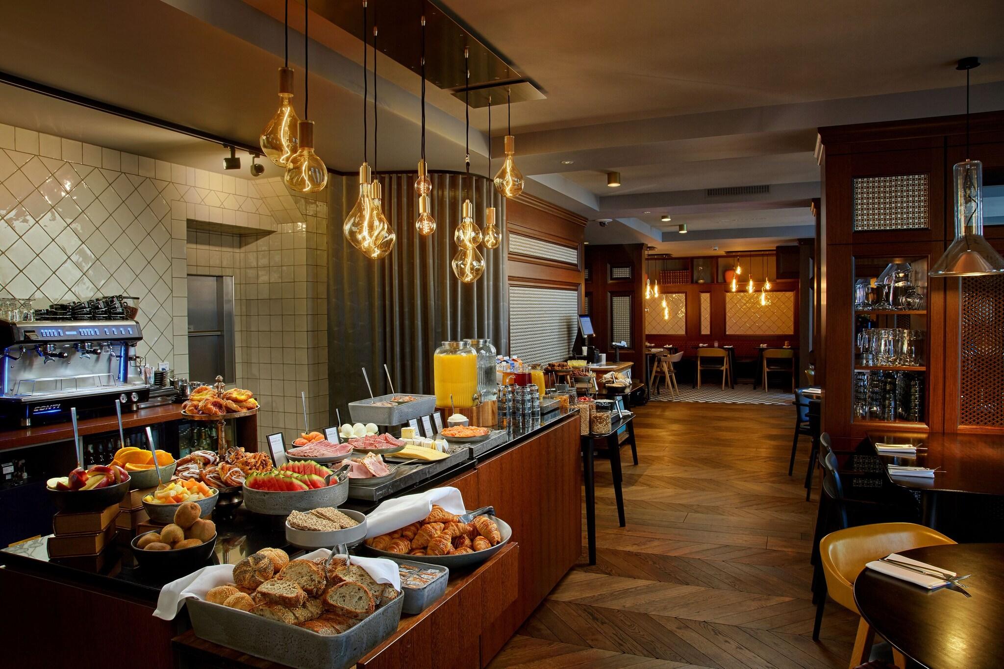 Reykjavik Konsulat Hotel, Curio Collection by Hilton by null