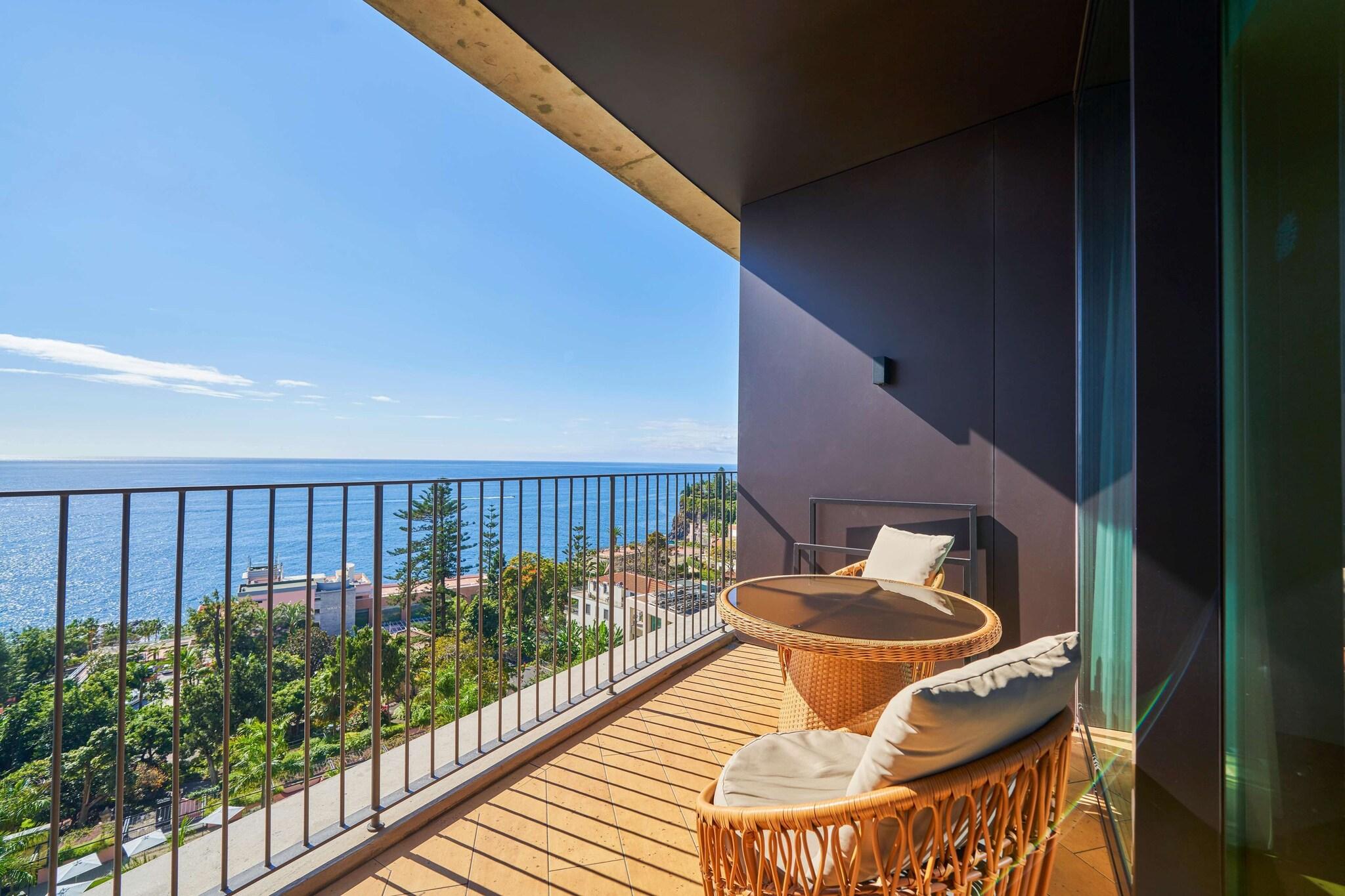 Savoy Palace by null