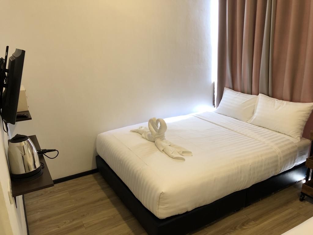 Glur Phuket Patong Beach