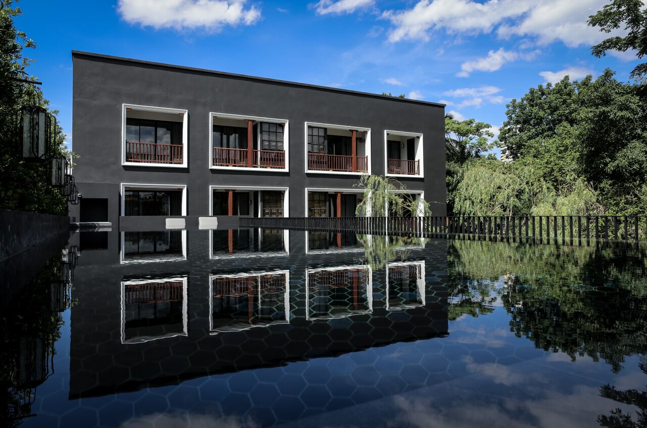 Hotel Ping Silhouette by null