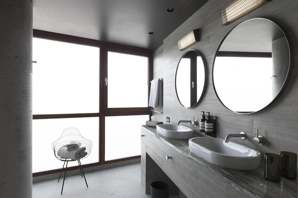 Ovolo Nishi by null