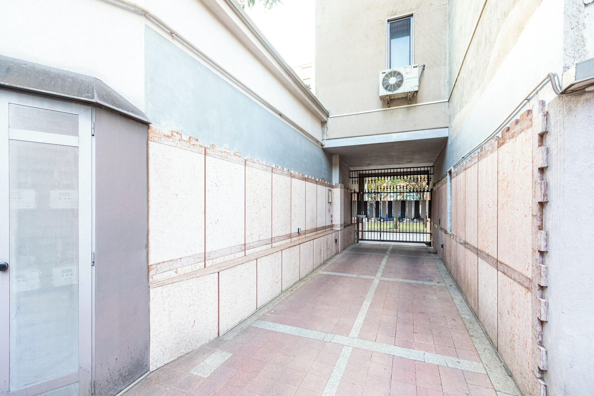 B&B Too Cute 2b Str8 - photo