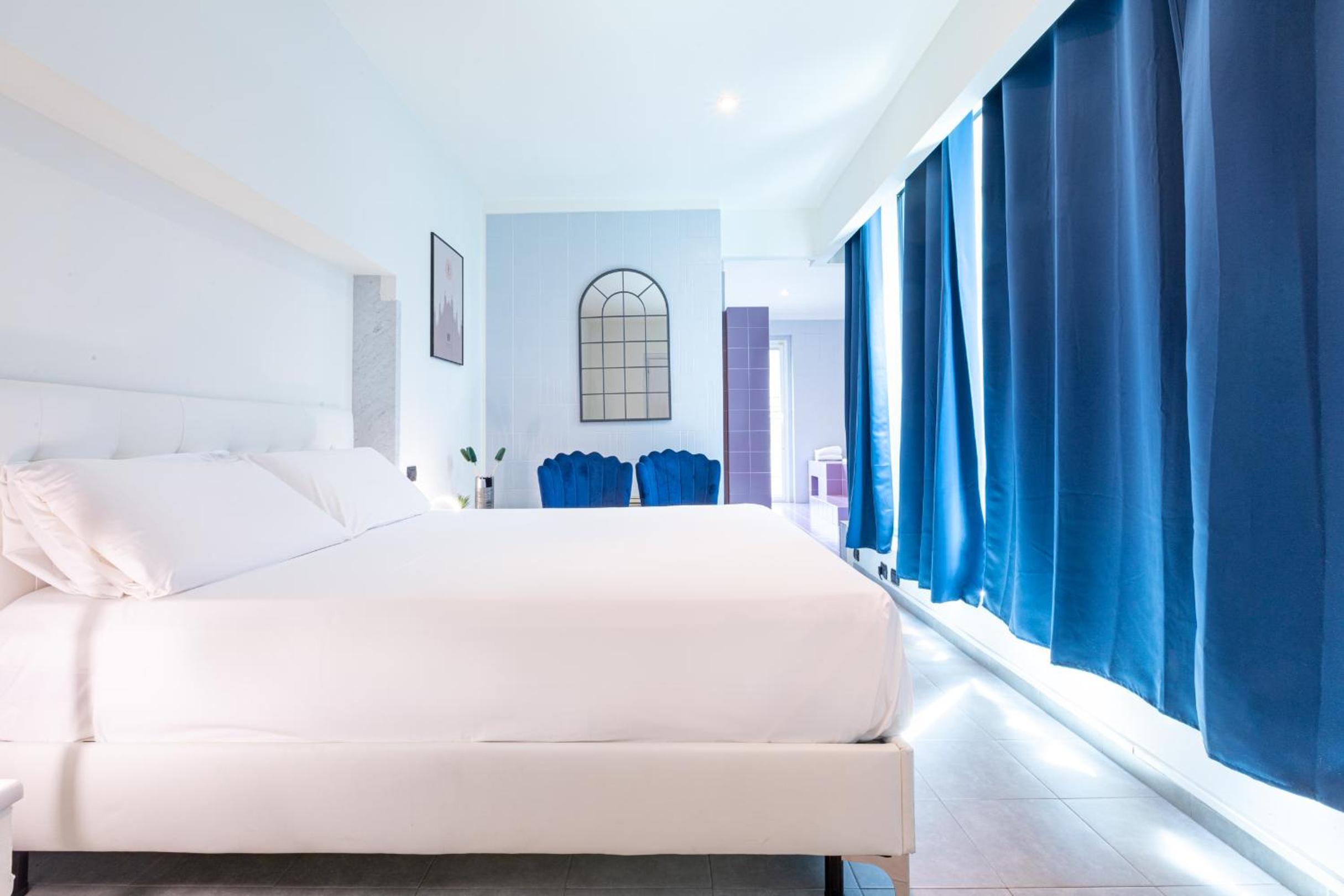 B&B Too Cute 2b Str8 - photo