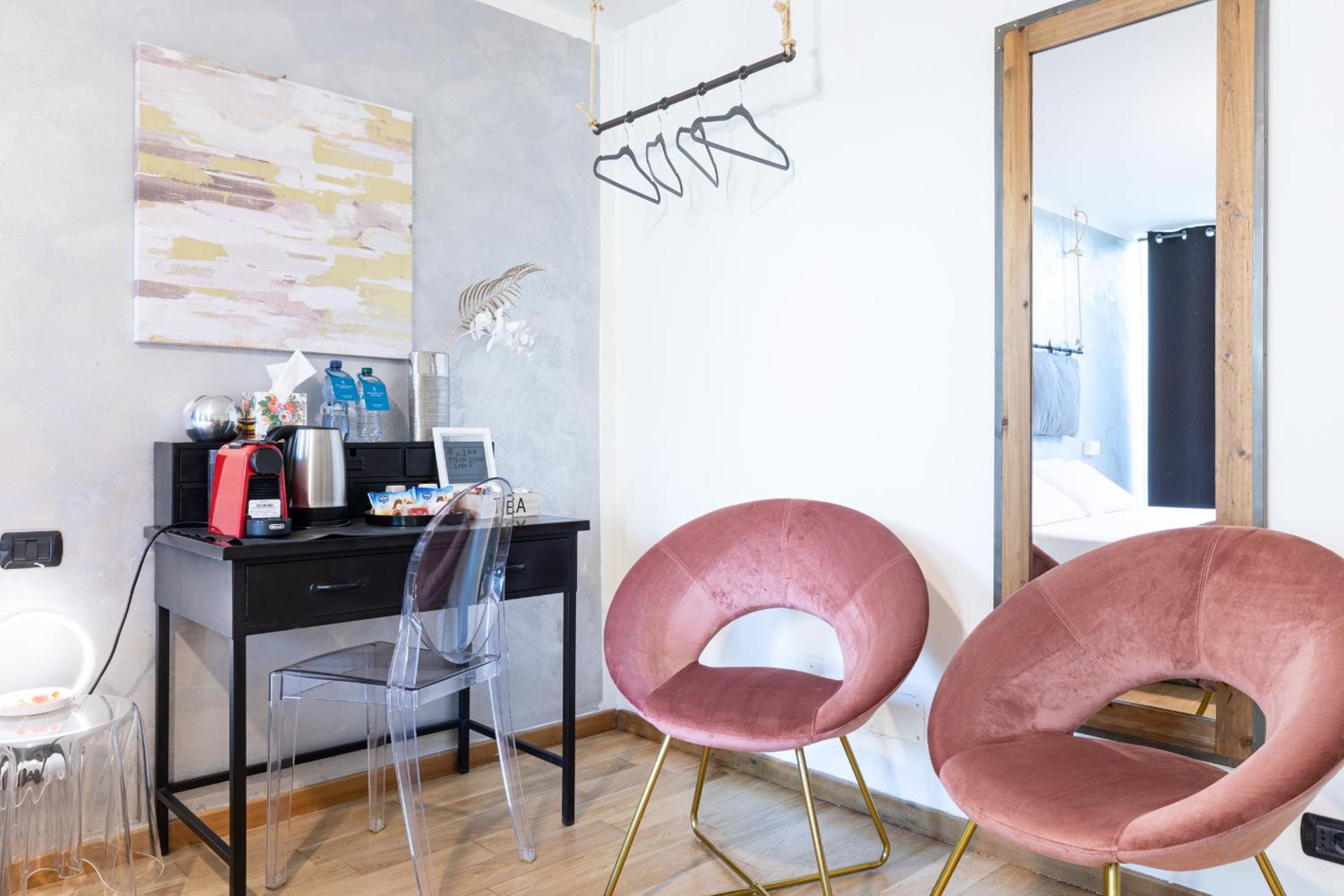 B&B Too Cute 2b Str8 - photo