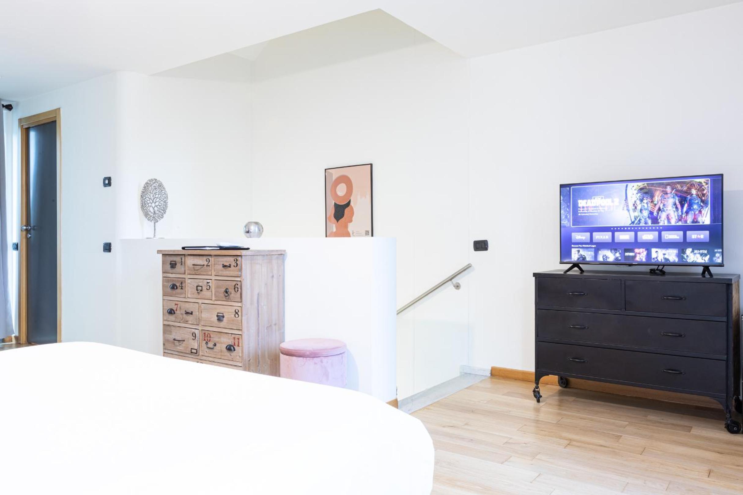 B&B Too Cute 2b Str8 - photo