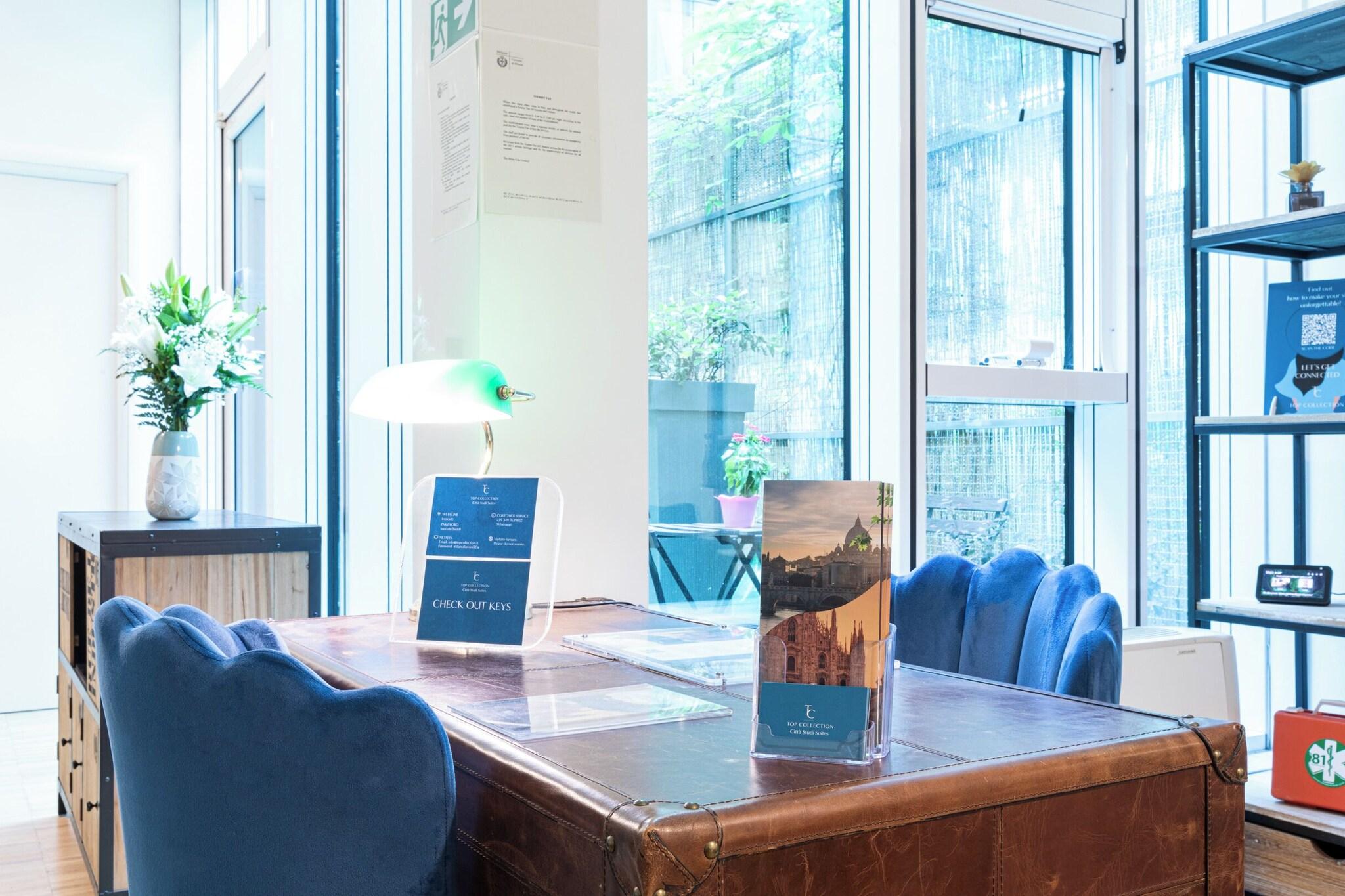 B&B Too Cute 2b Str8 - photo