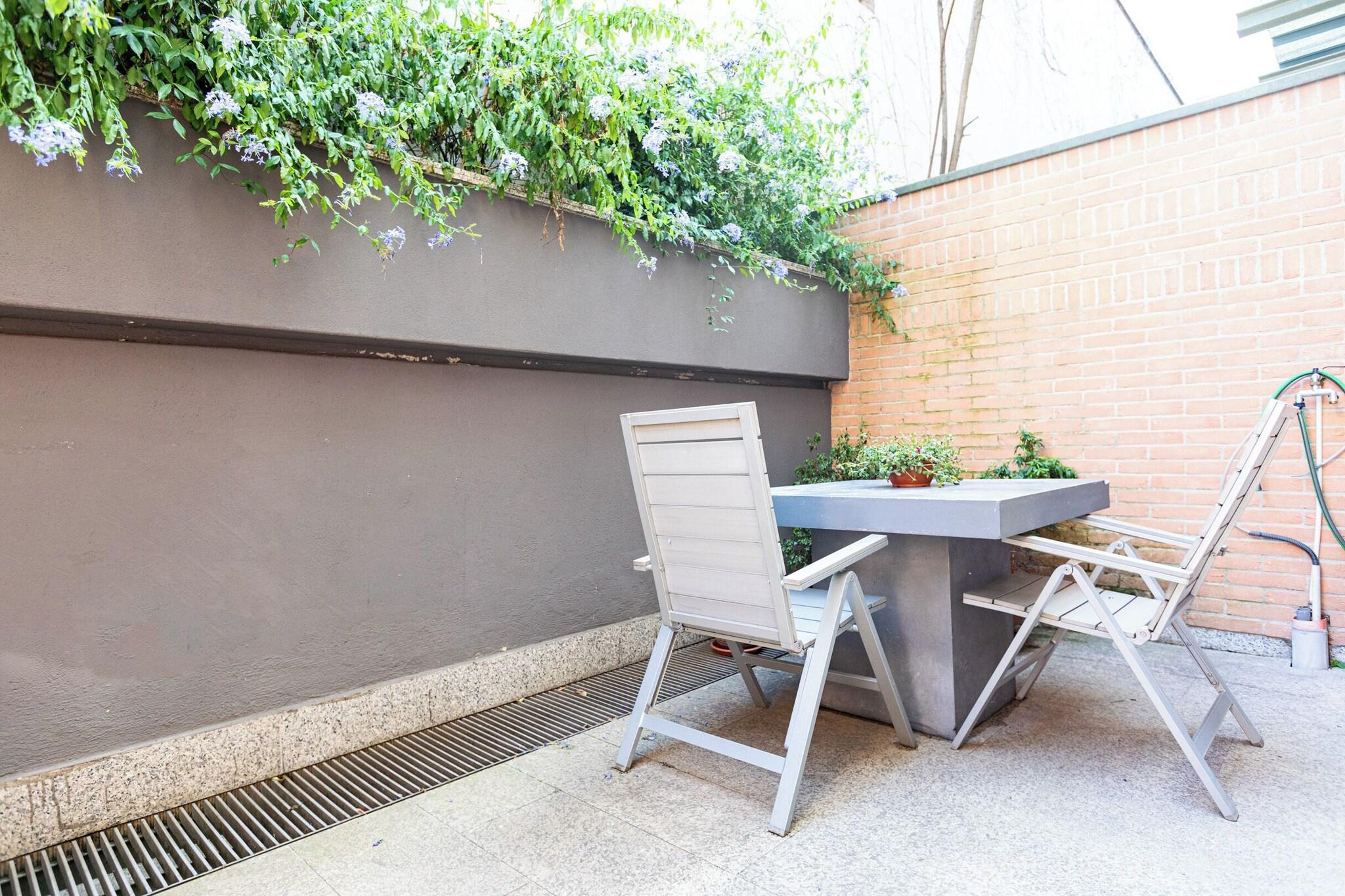 B&B Too Cute 2b Str8 - photo