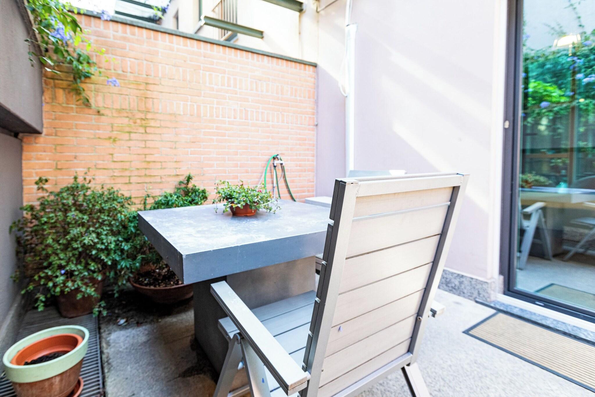 B&B Too Cute 2b Str8 - photo