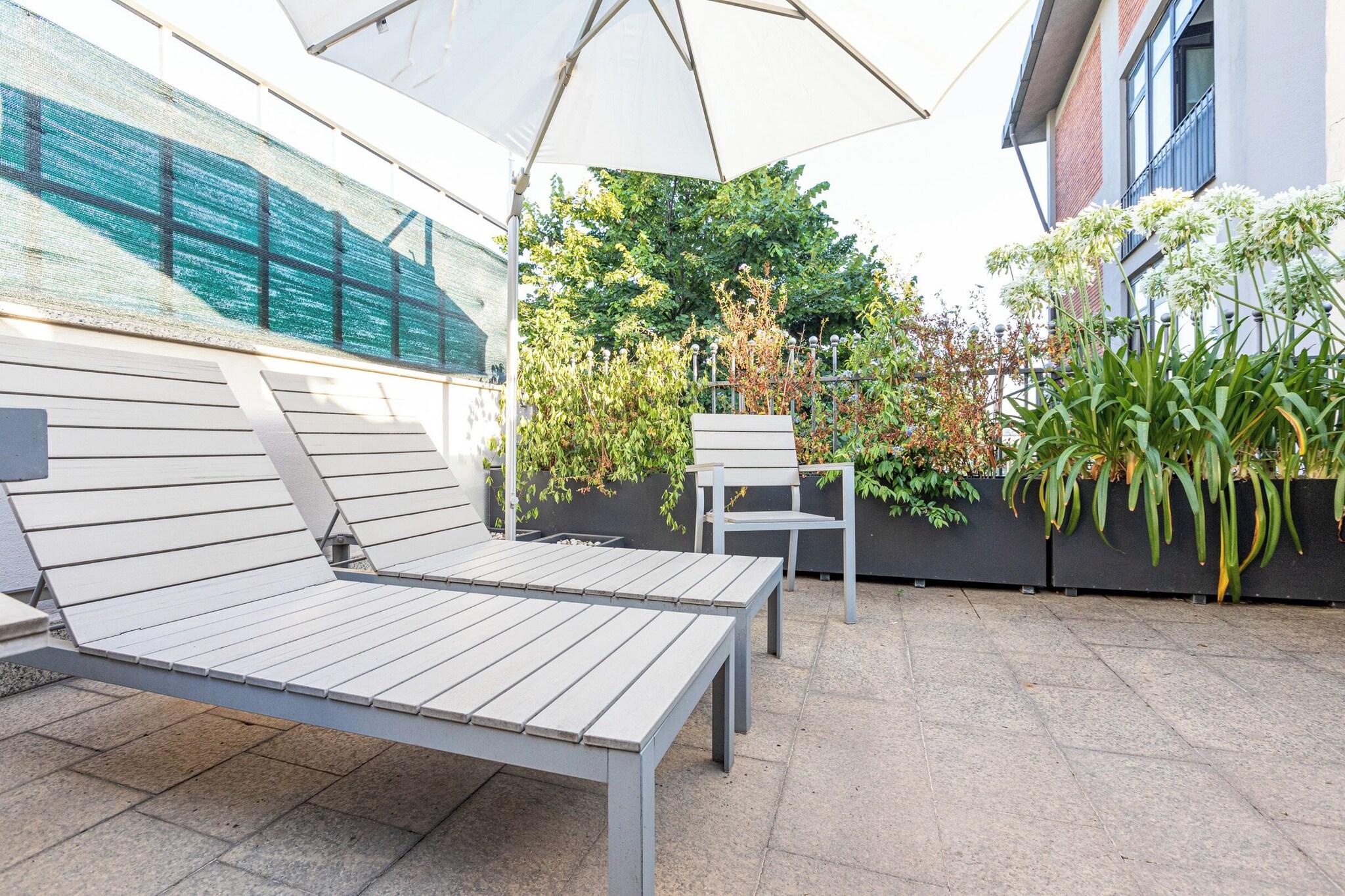 B&B Too Cute 2b Str8 - photo