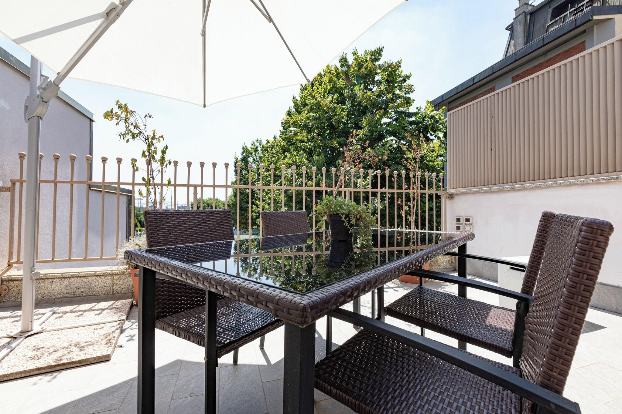 B&B Too Cute 2b Str8 - photo