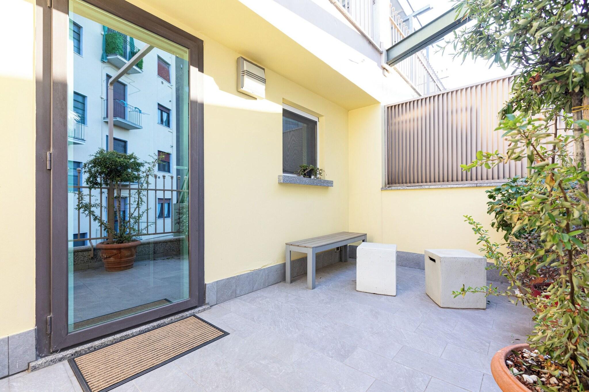 B&B Too Cute 2b Str8 - photo