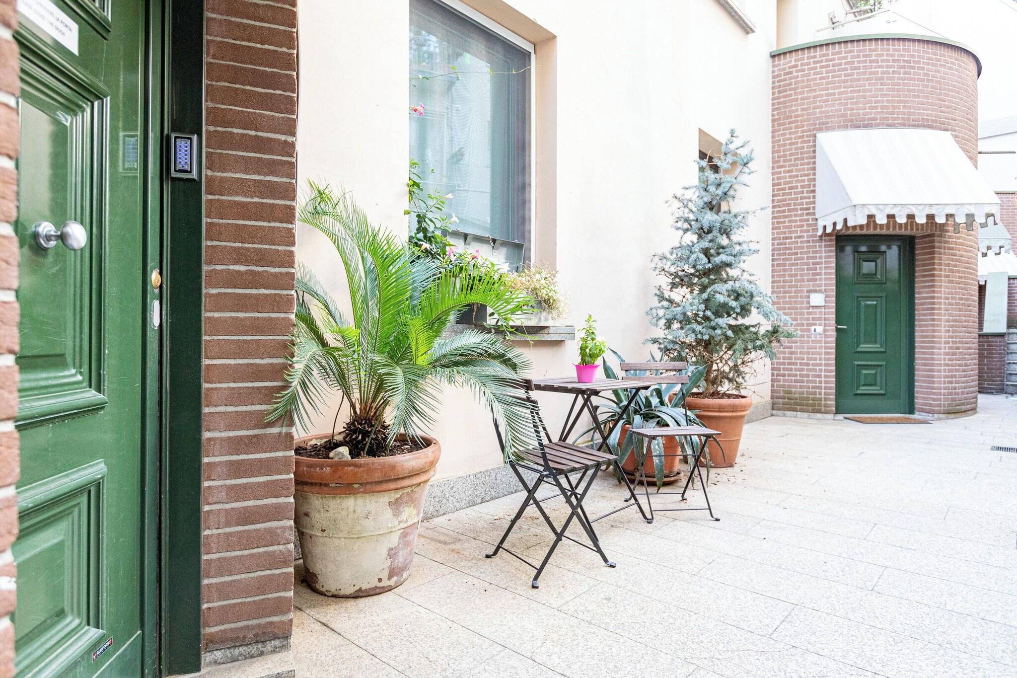 B&B Too Cute 2b Str8 - photo