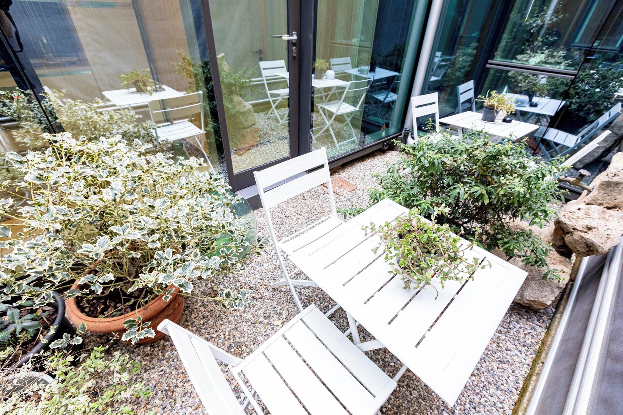 B&B Too Cute 2b Str8 - photo