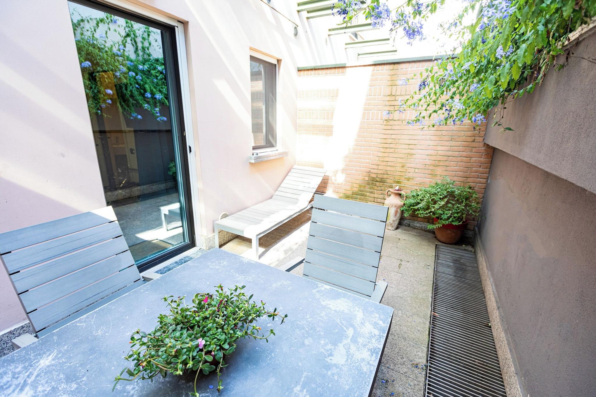 B&B Too Cute 2b Str8 - photo