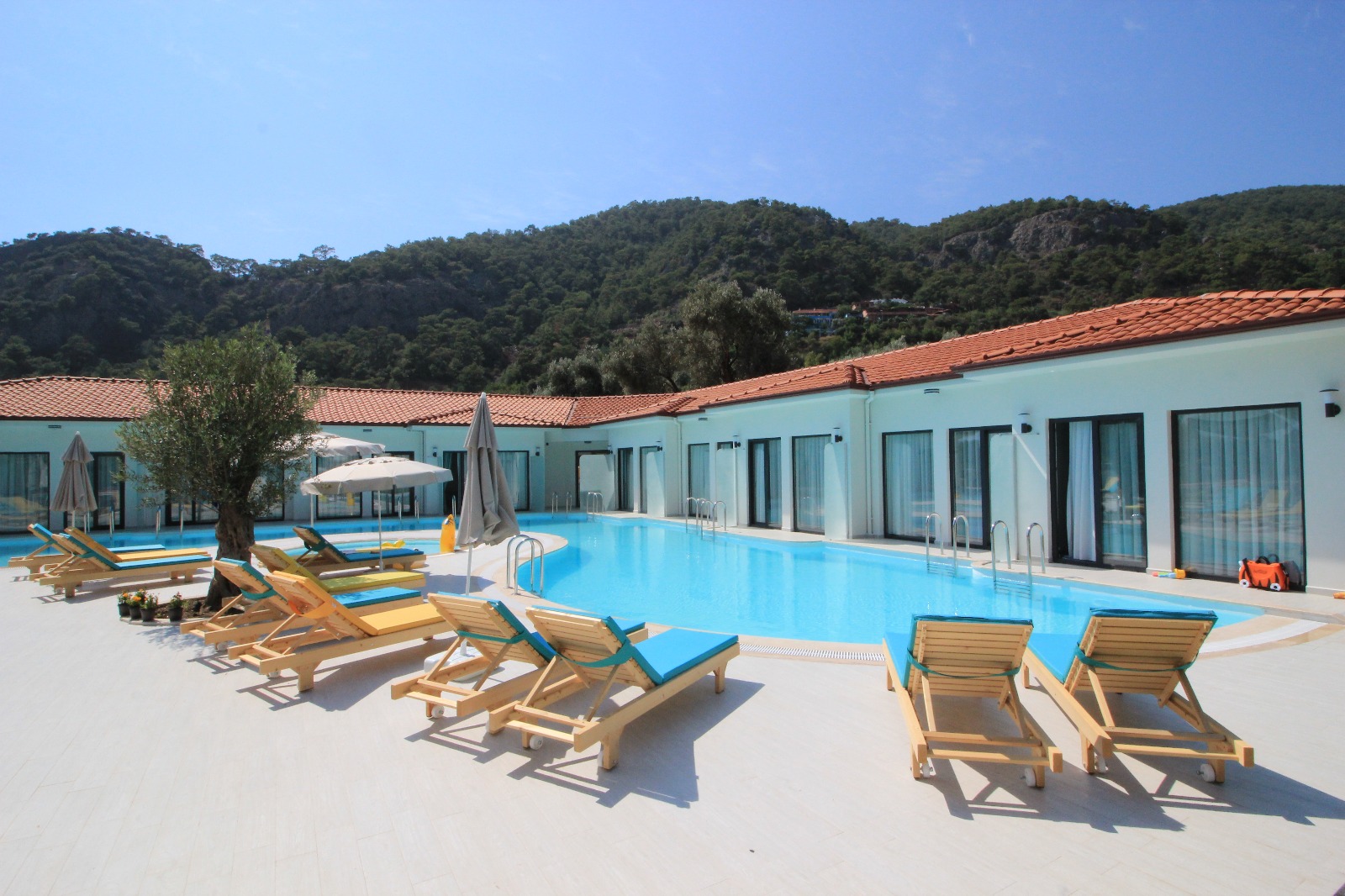 Z Exclusive Hotel & Villas