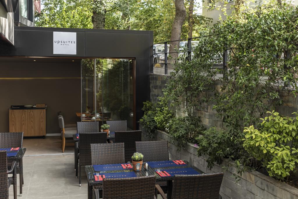 Upsuites Hotel