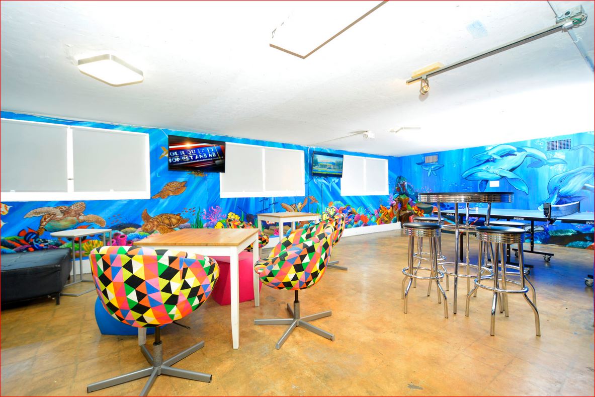 South Beach Rooms and Hostel by null