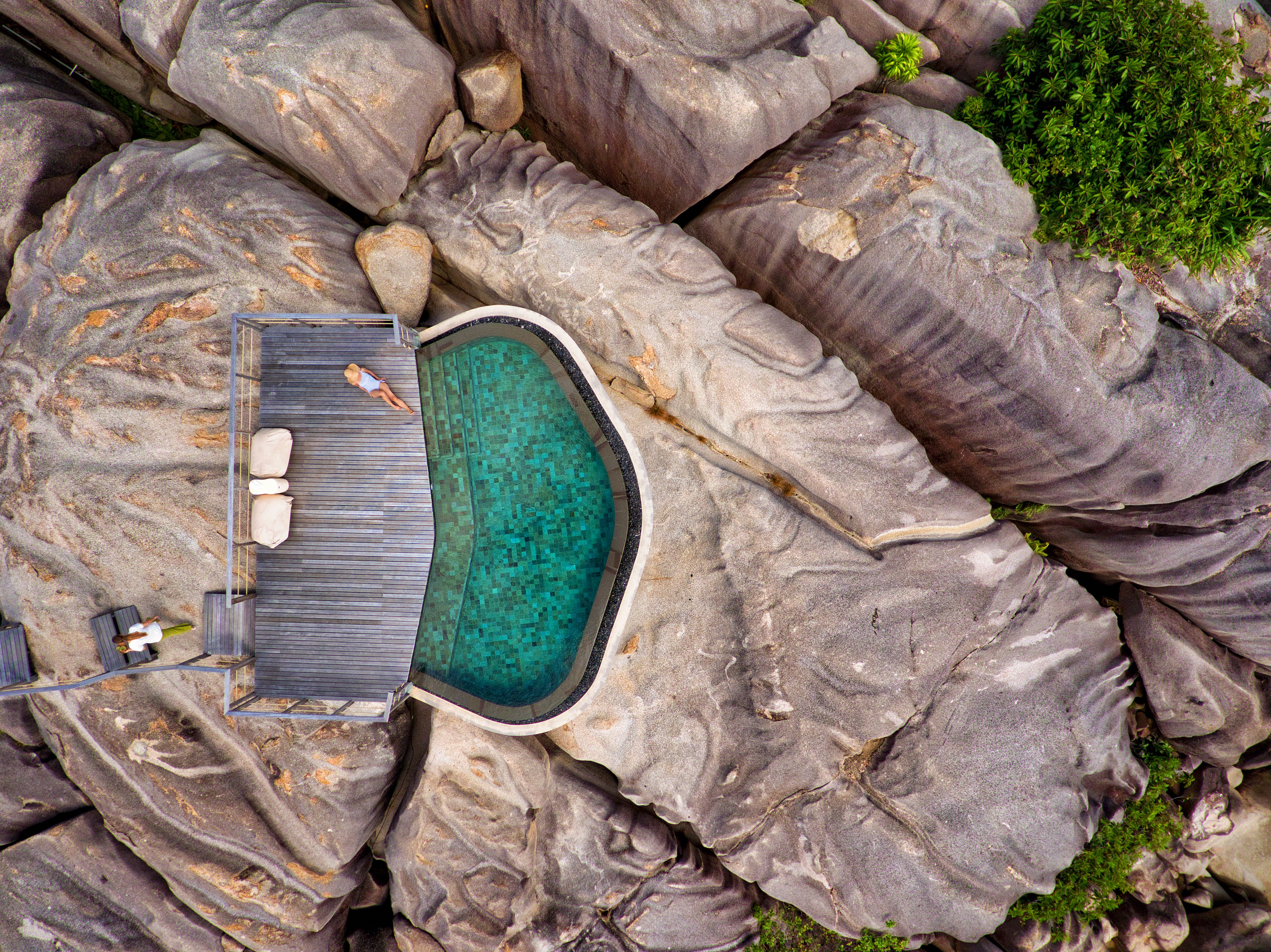 Six Senses Zil Pasyon by null