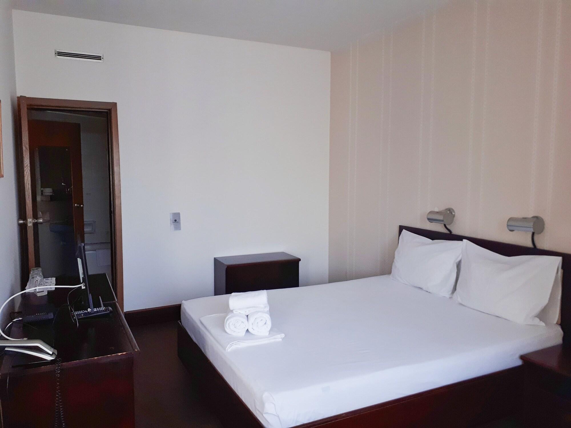 Hotel Jugoslavija by null