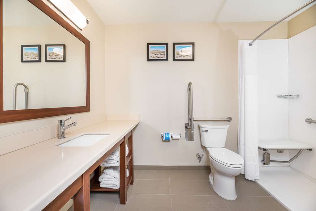 Comfort Inn by null